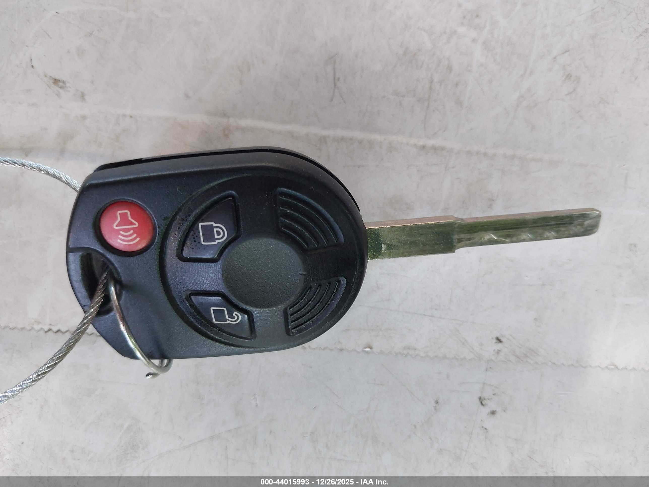 FORD ESCAPE image 11