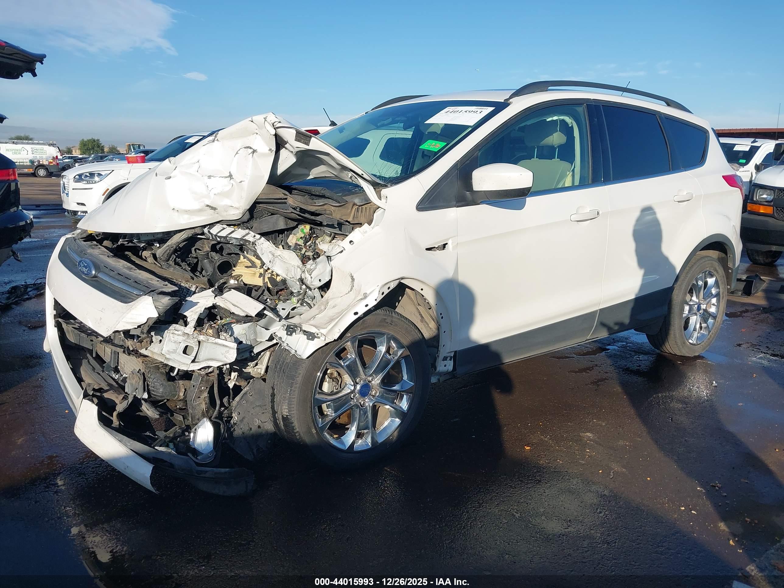 FORD ESCAPE image 2