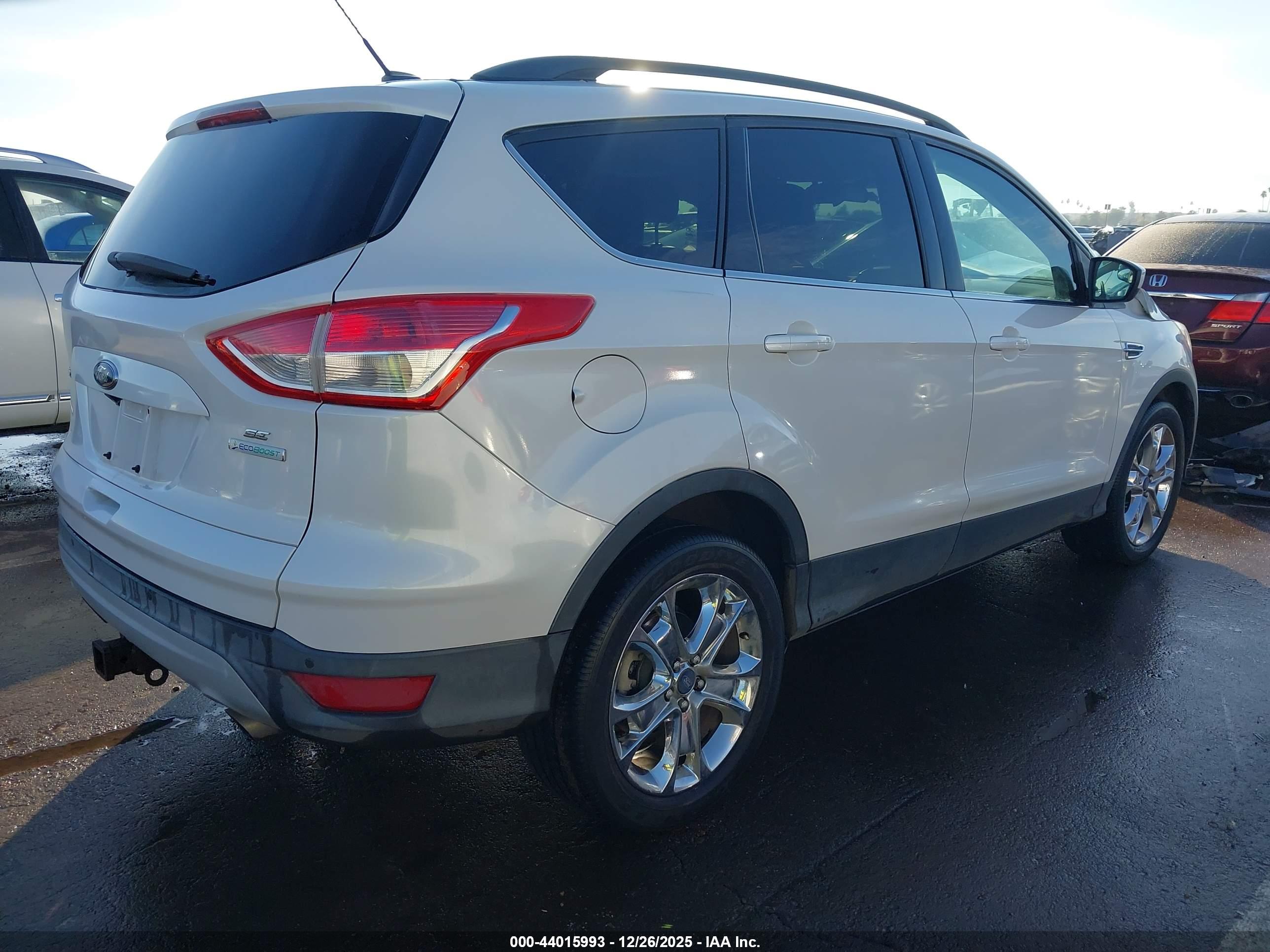 FORD ESCAPE image 4