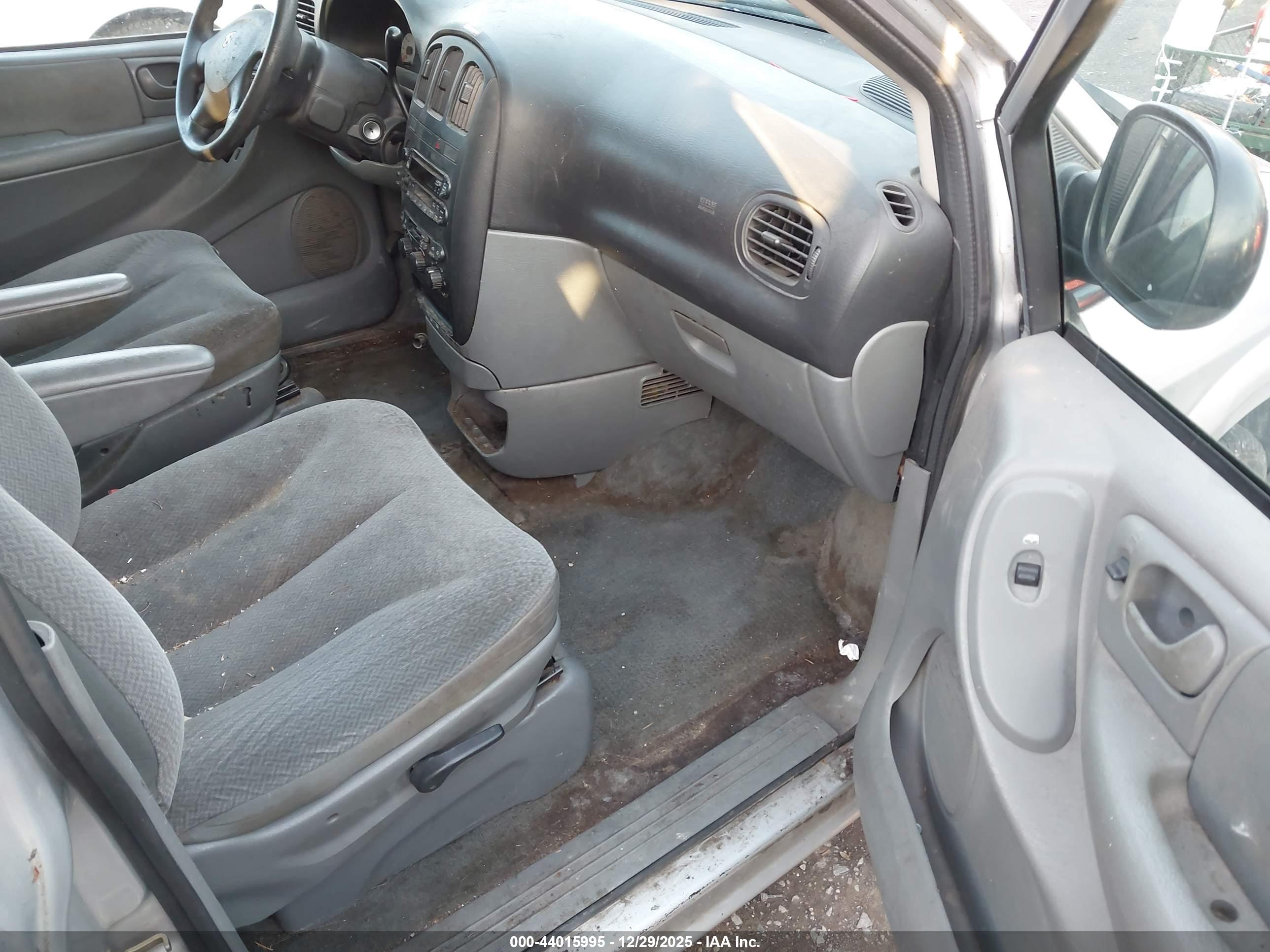 DODGE GRAND image 5