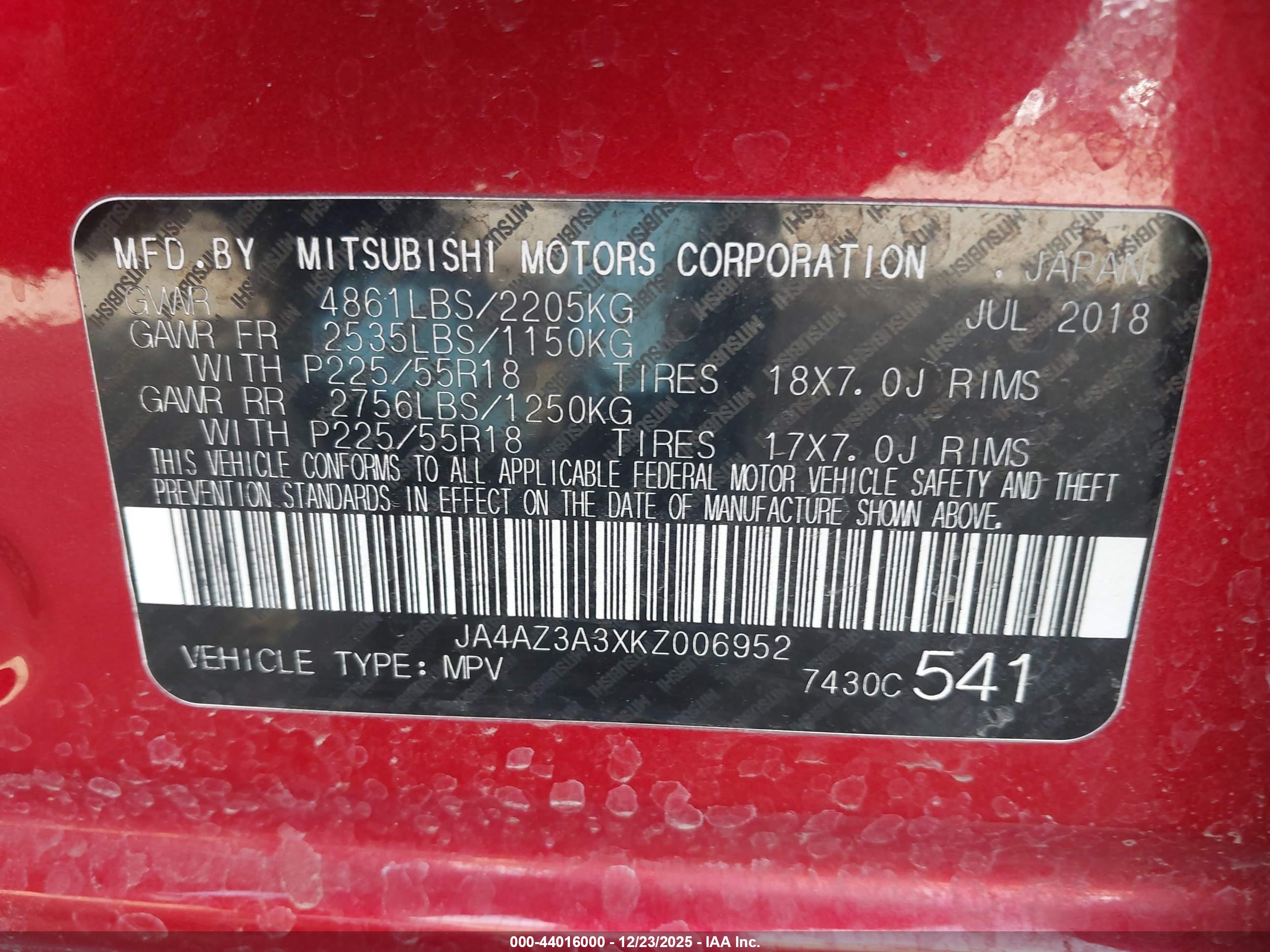 MITSUBISHI OUTLANDER image 9