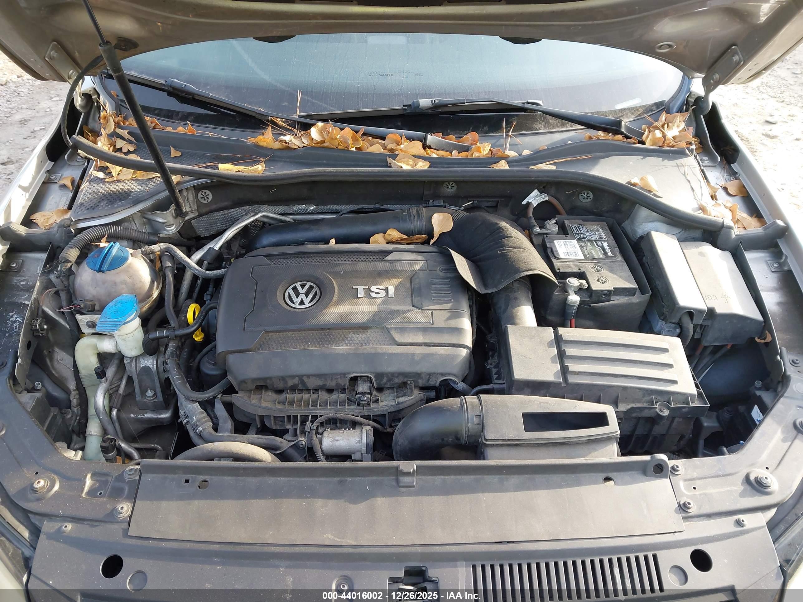 VOLKSWAGEN PASSAT image 10