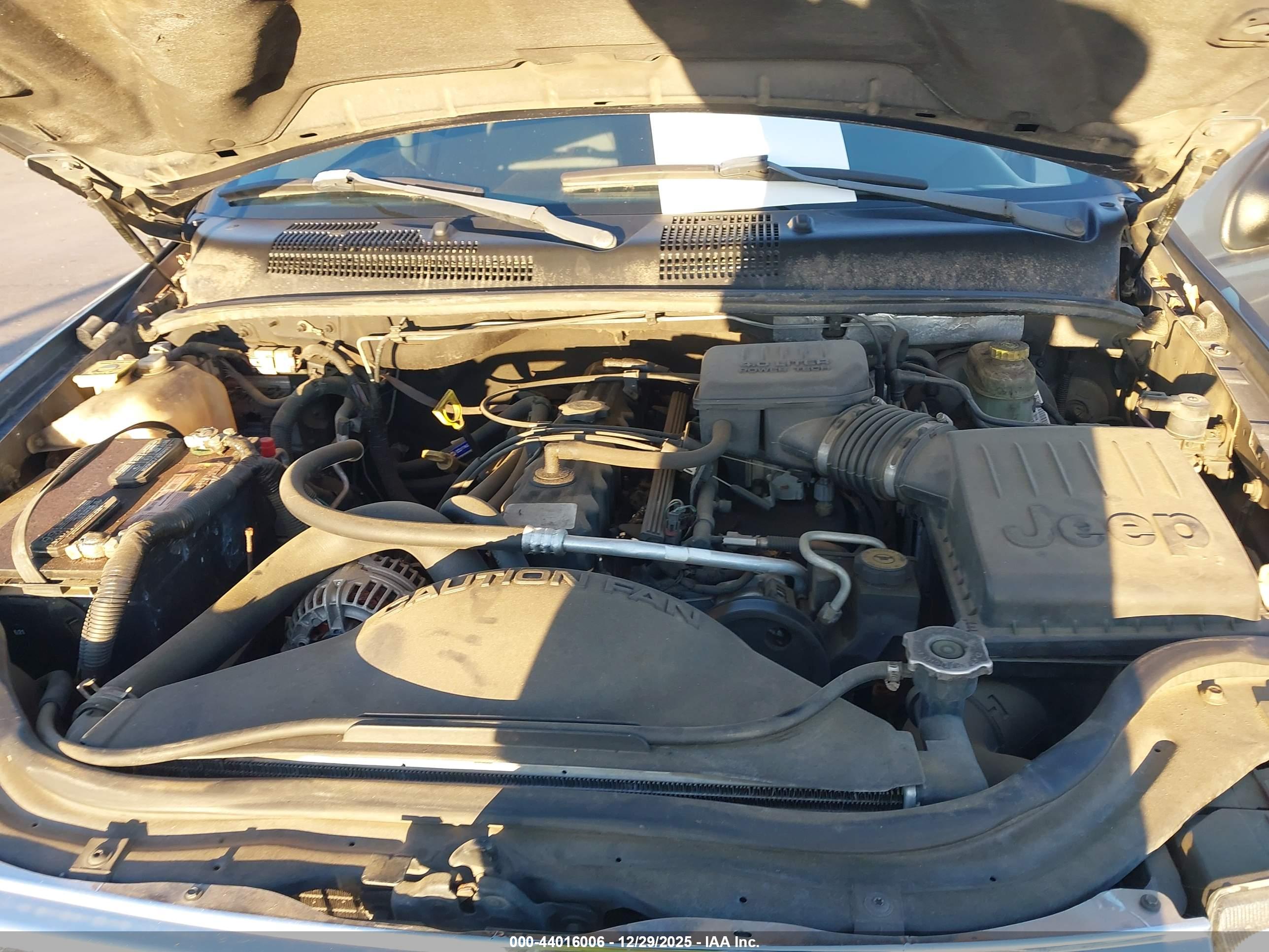 JEEP GRAND image 10