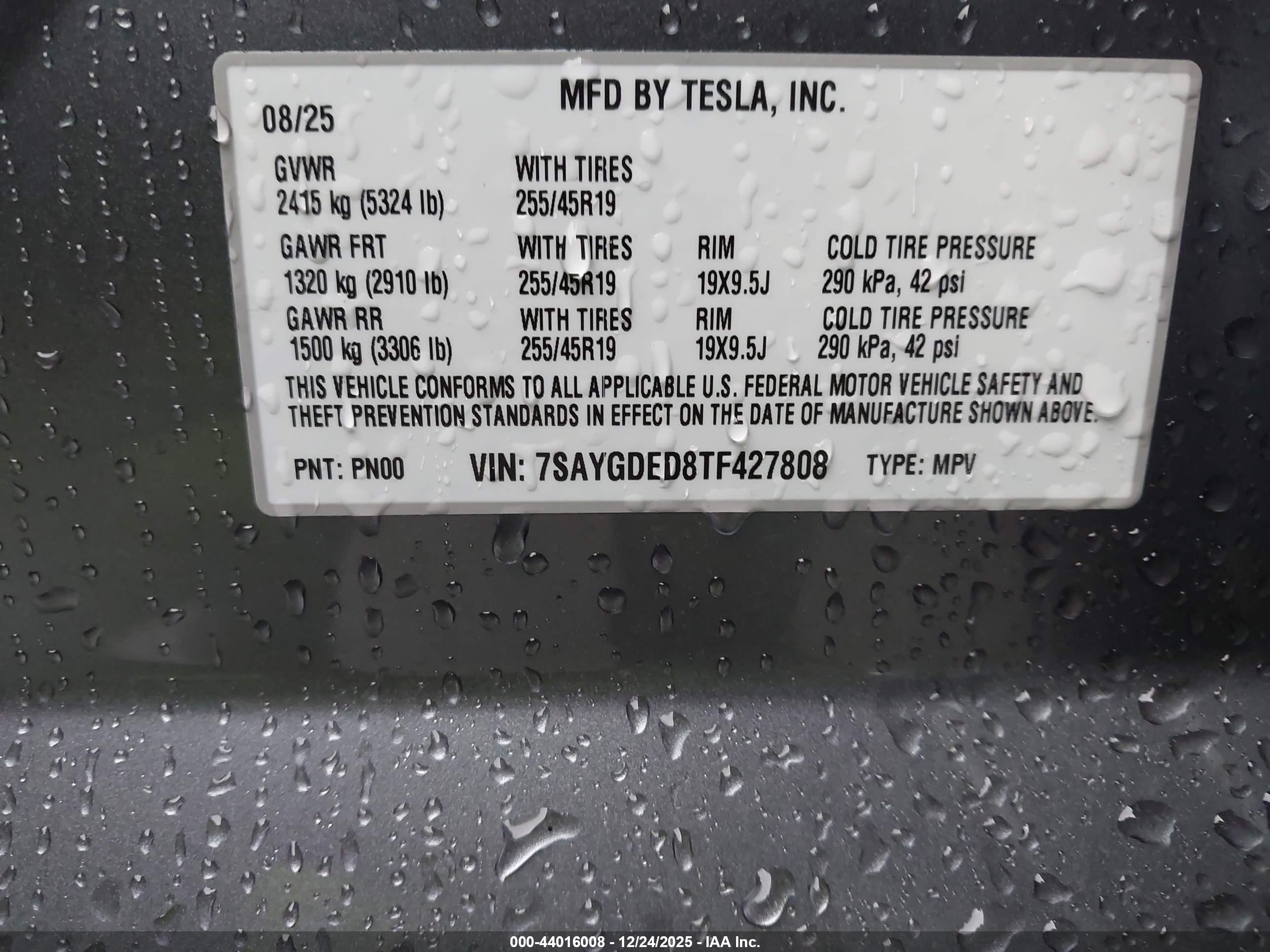 TESLA MODEL image 9