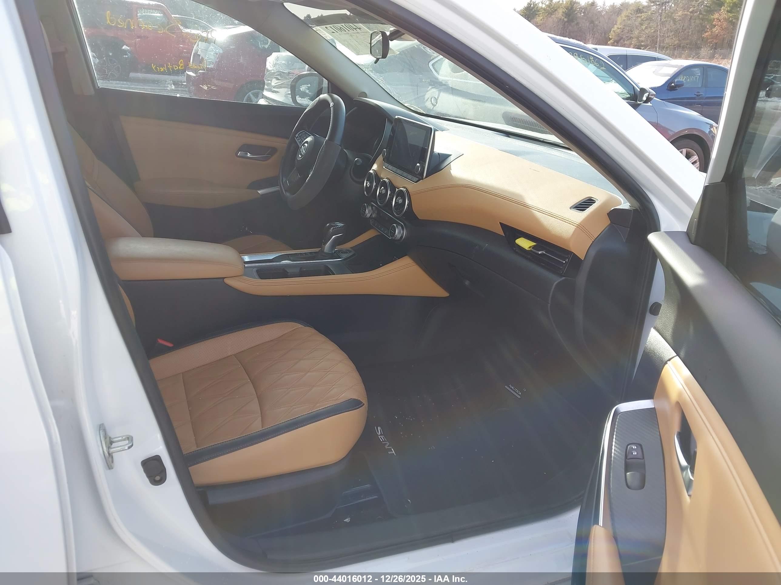 NISSAN SENTRA image 5