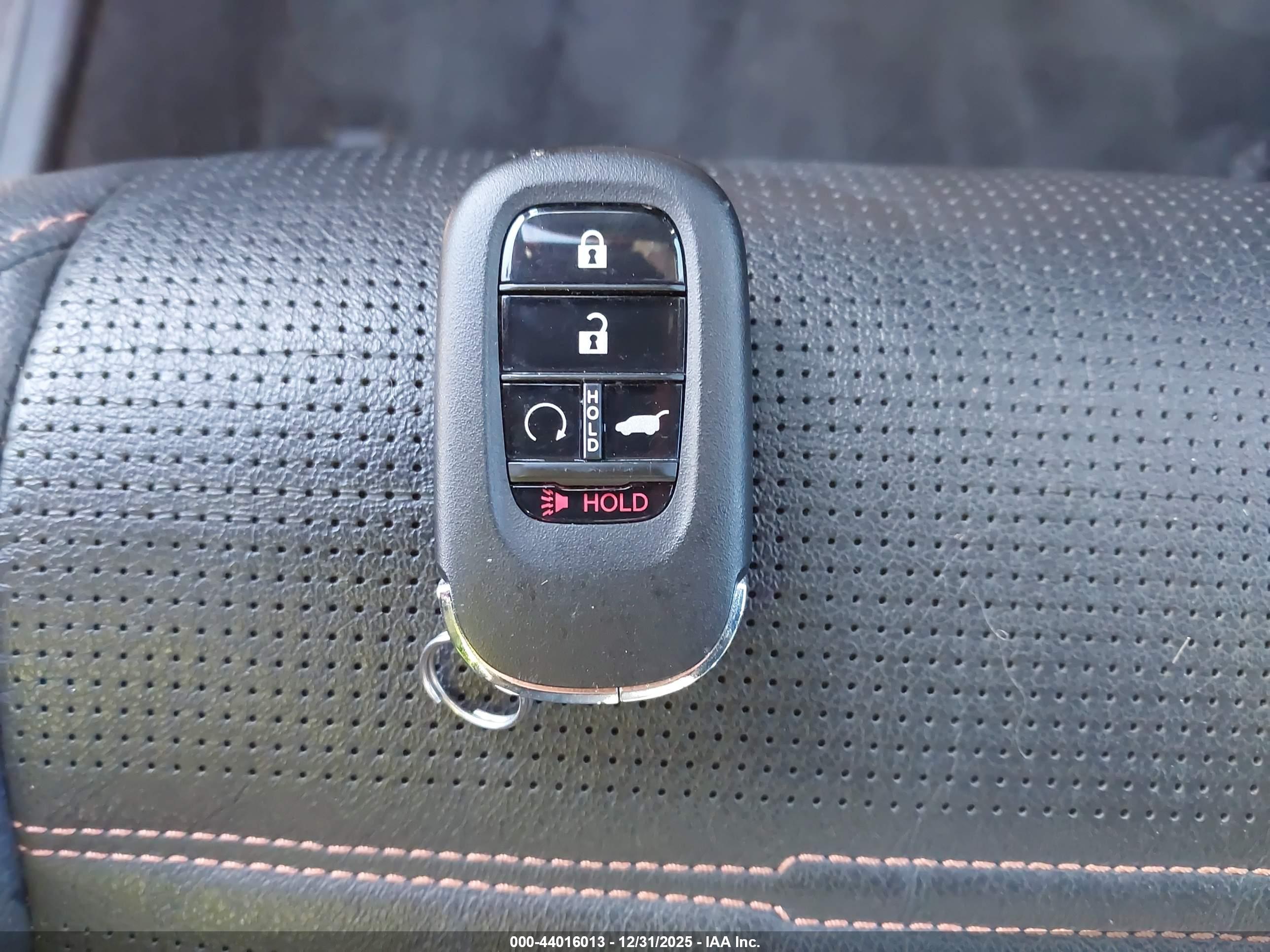 HONDA CR-V image 11