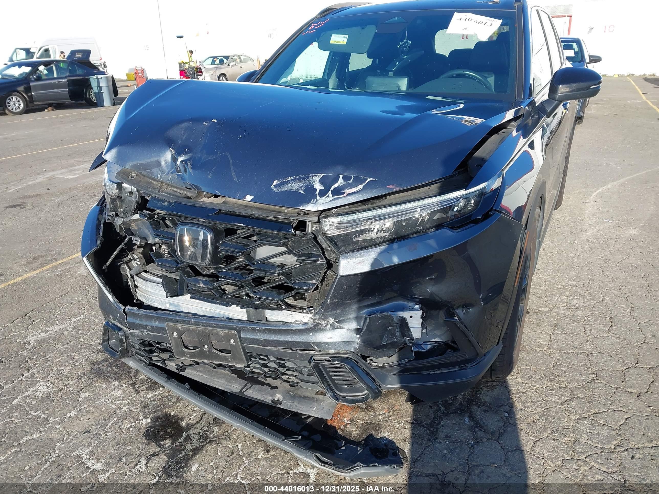 HONDA CR-V image 6