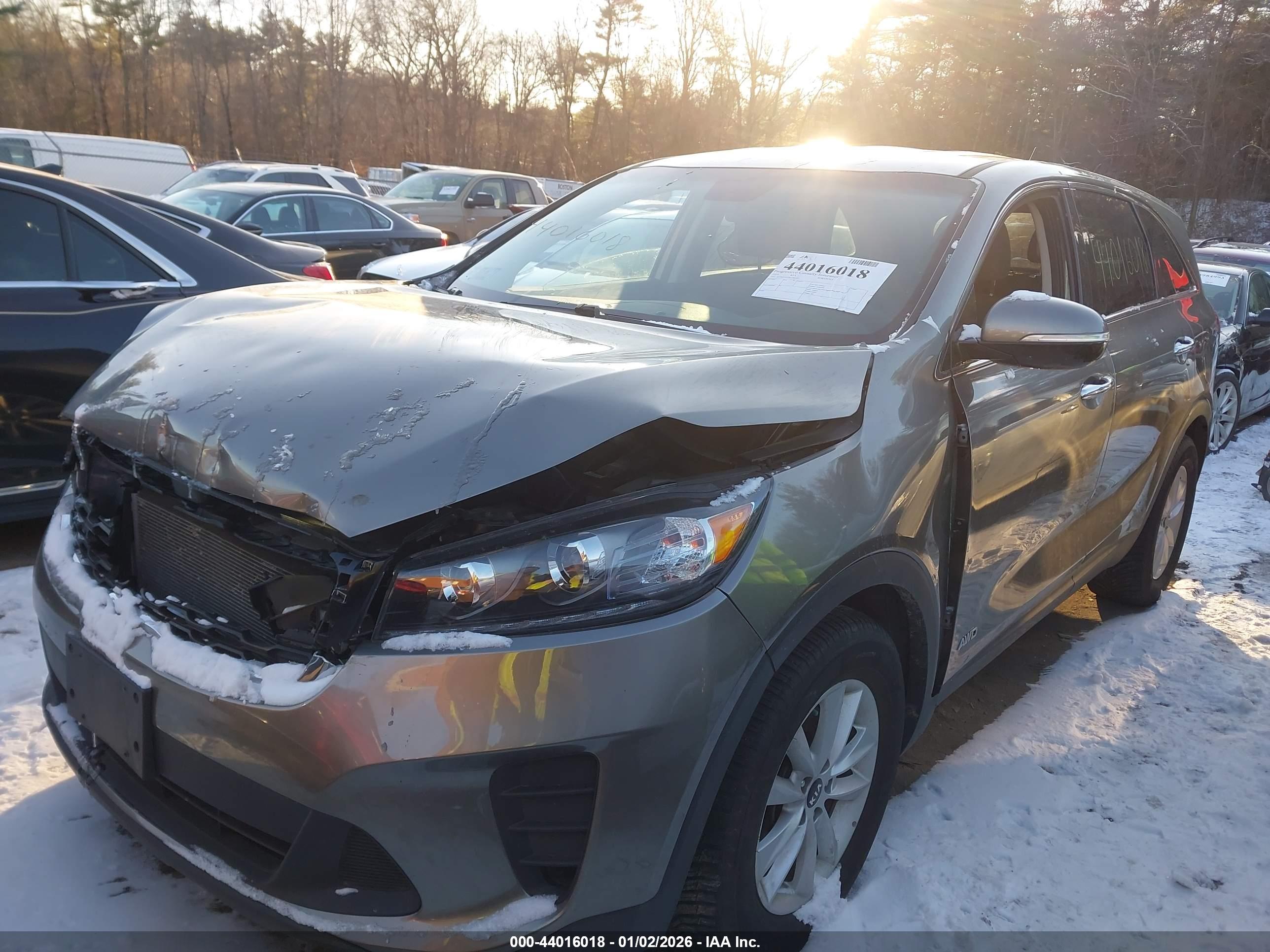 KIA SORENTO image 2
