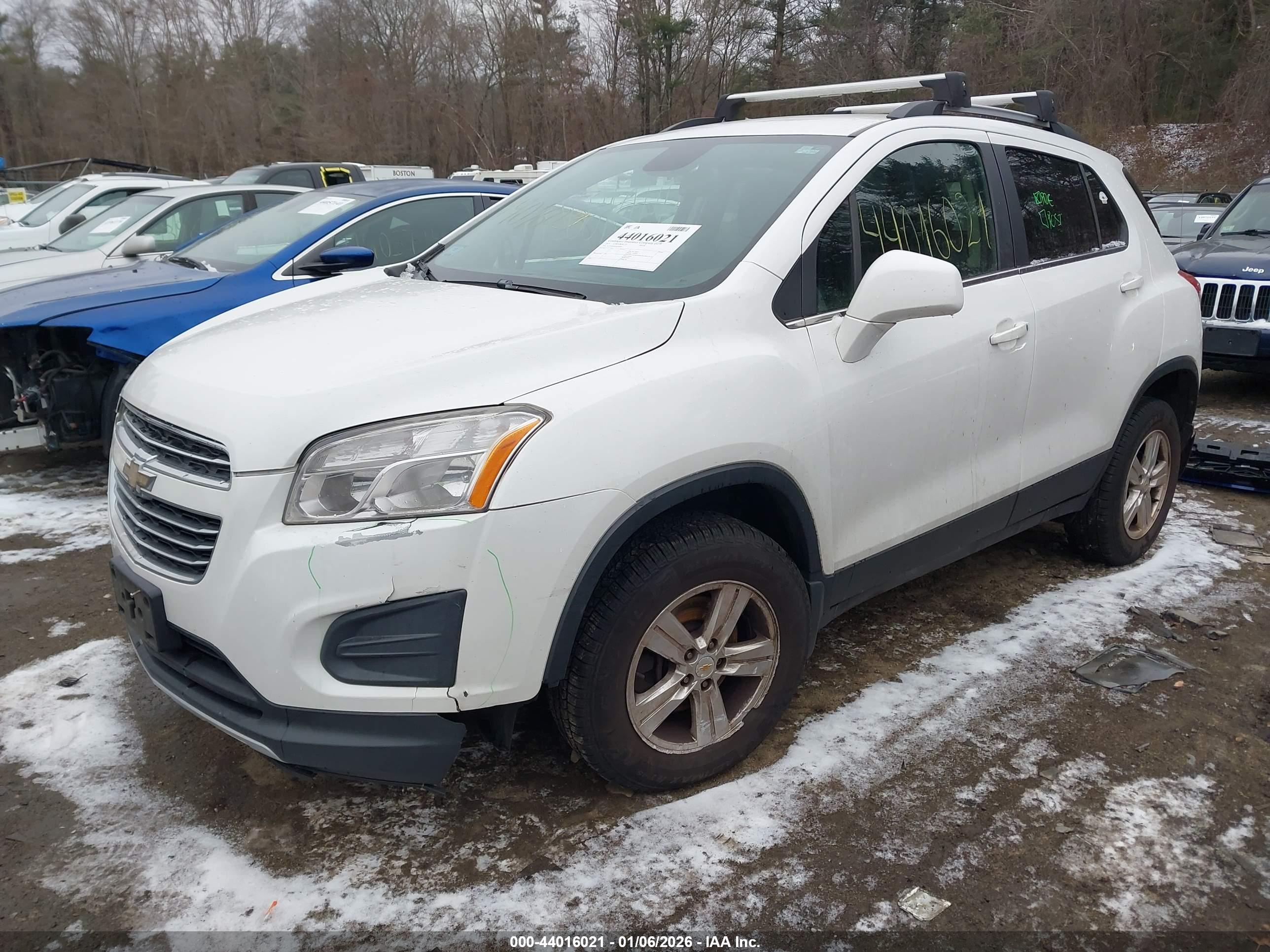 CHEVROLET TRAX image 2