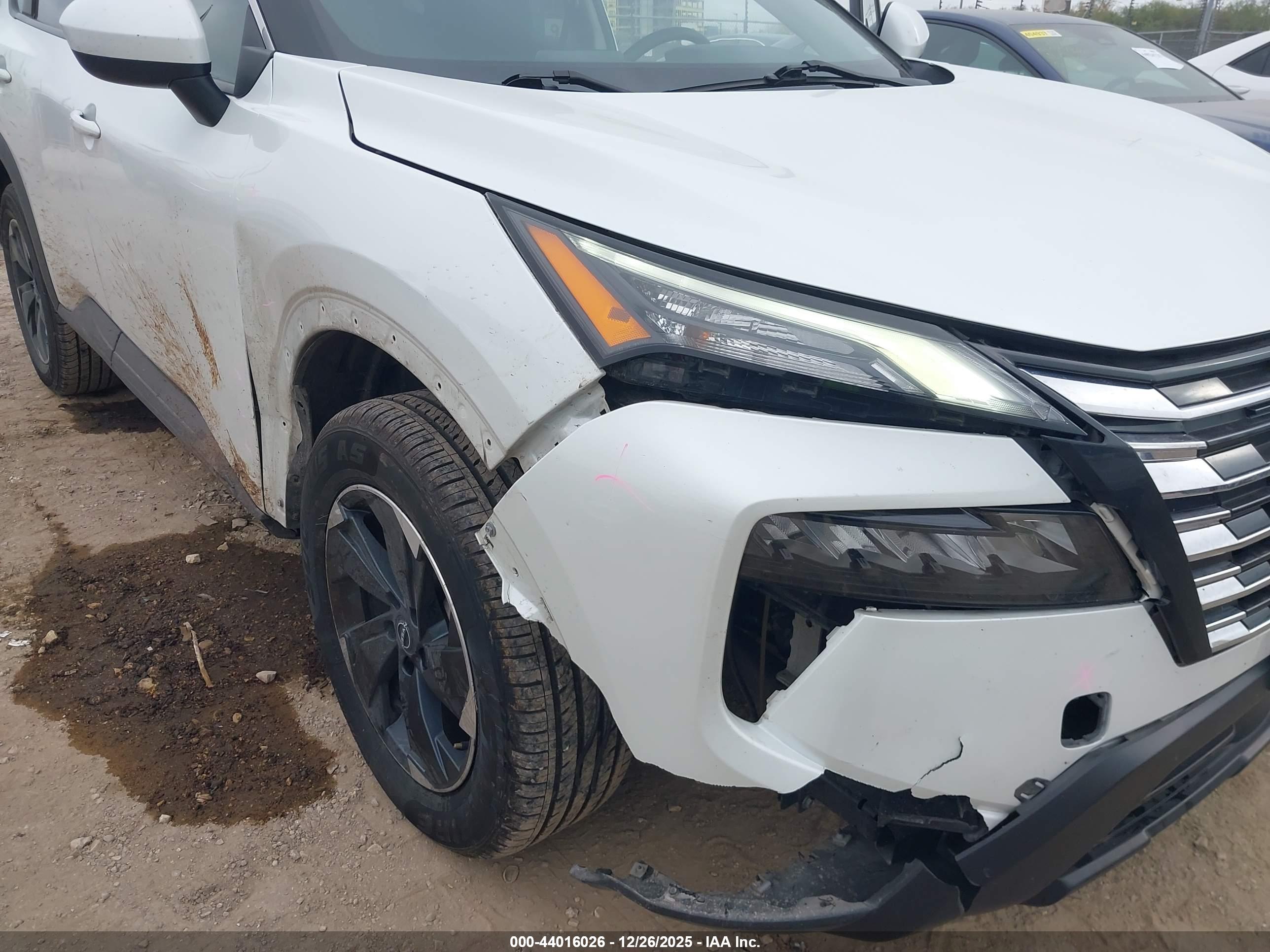 NISSAN ROGUE image 6