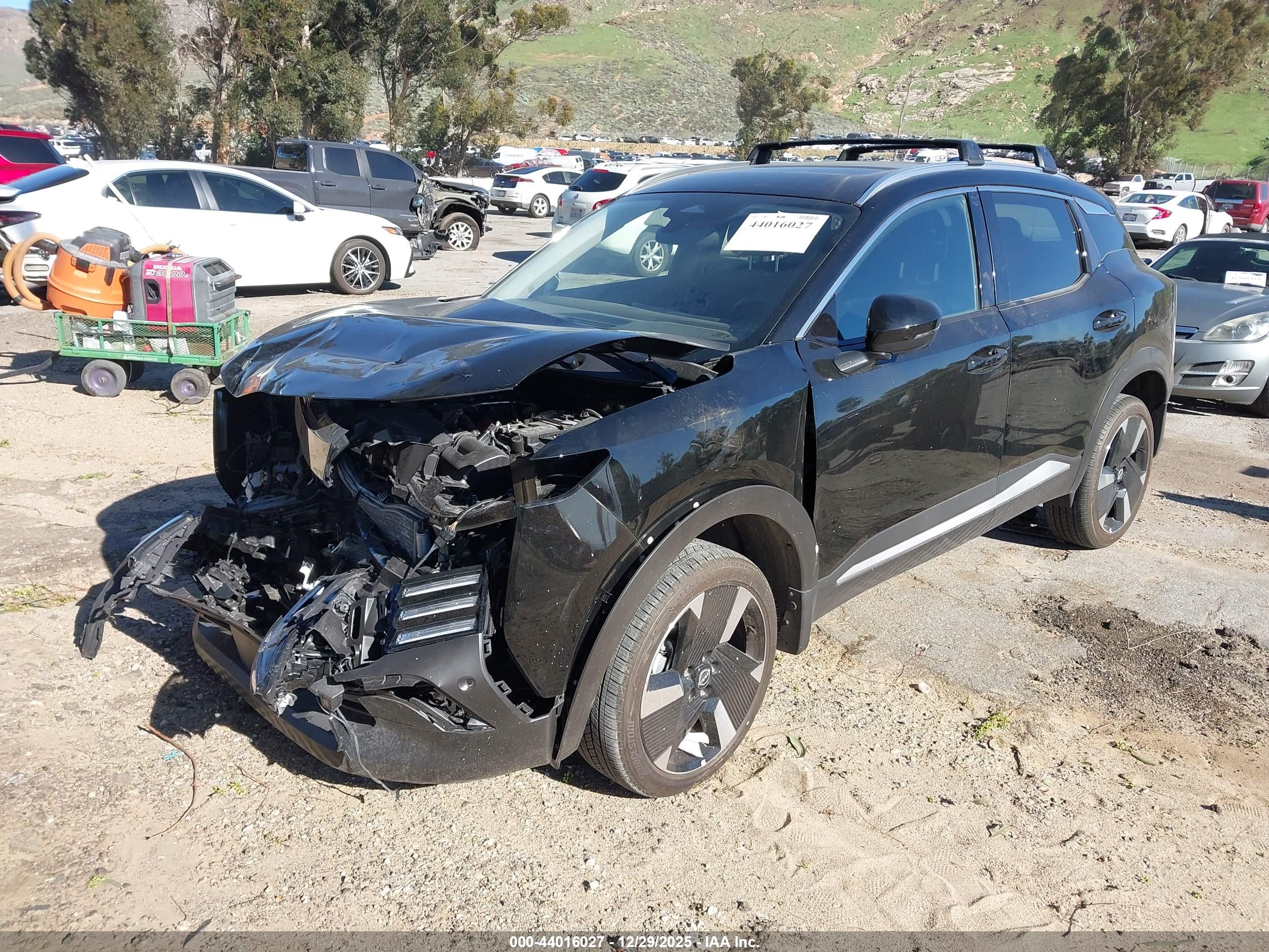NISSAN KICKS image 2