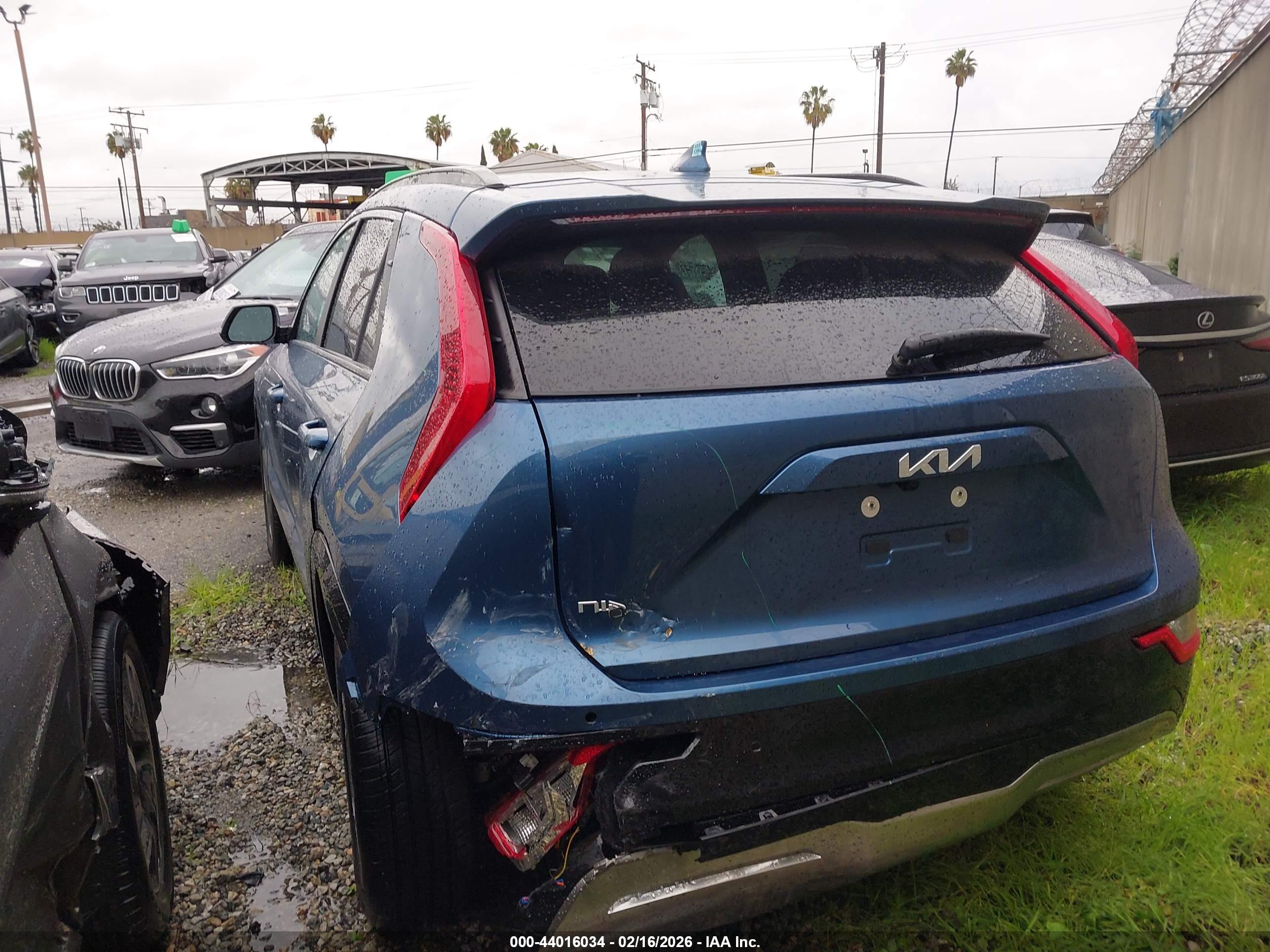 KIA NIRO image 3