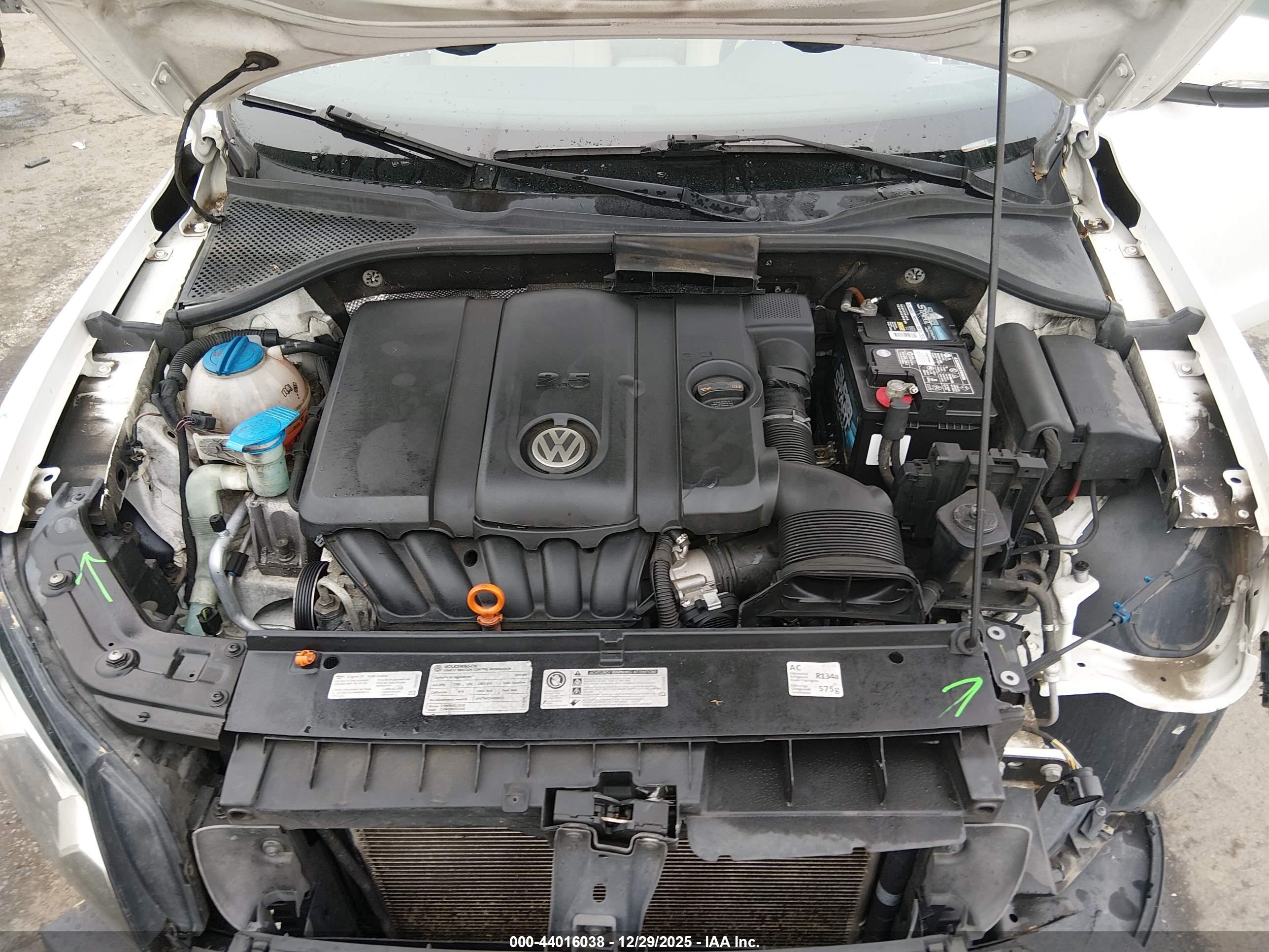 VOLKSWAGEN PASSAT image 10