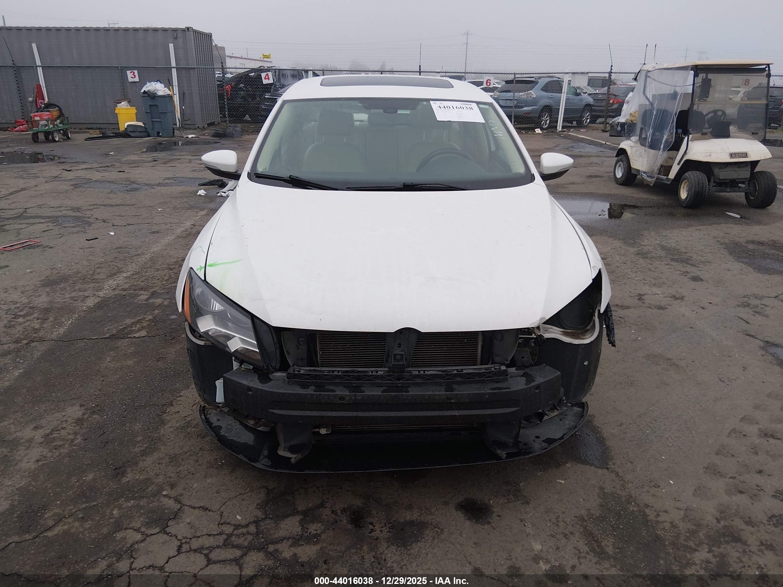 VOLKSWAGEN PASSAT image 6