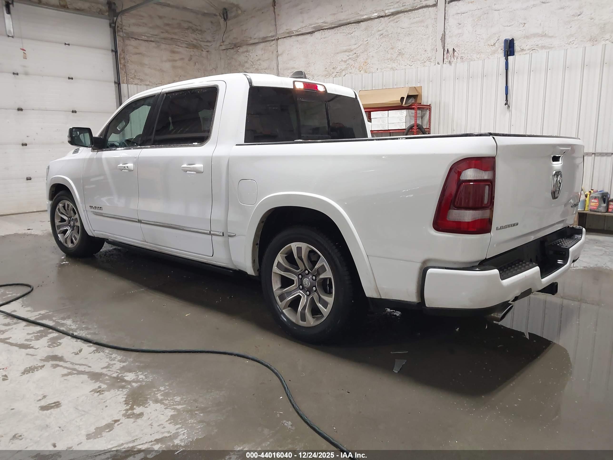 RAM 1500 image 3