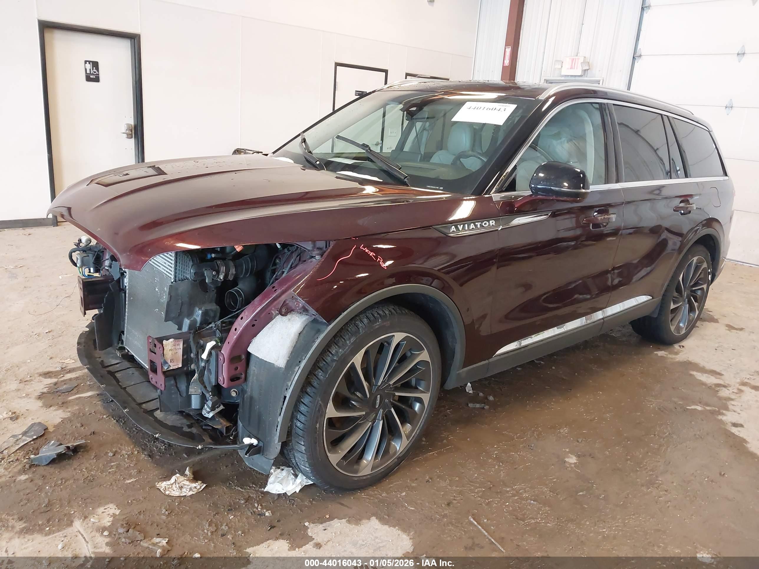 LINCOLN AVIATOR image 2