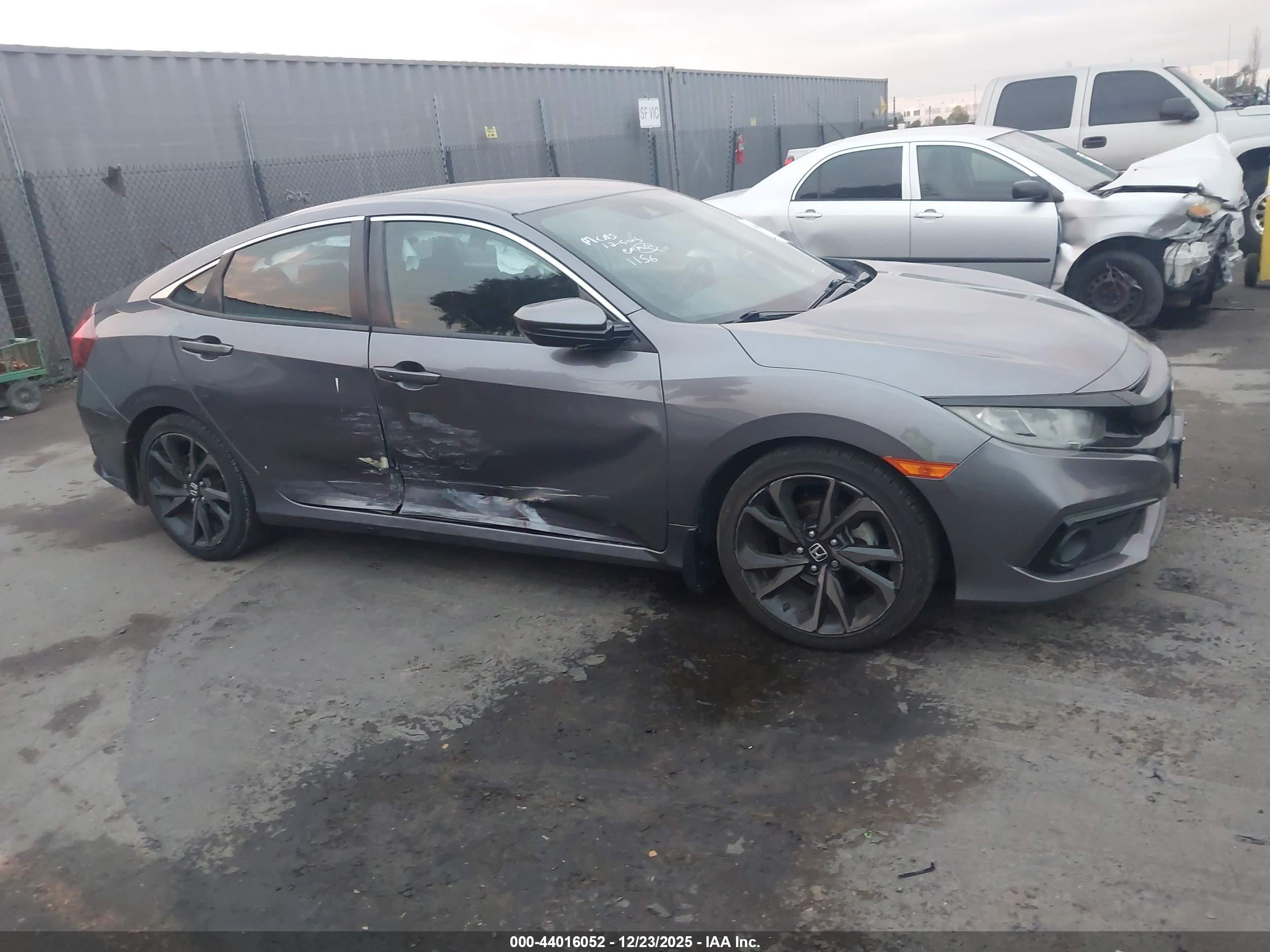 HONDA CIVIC image 6