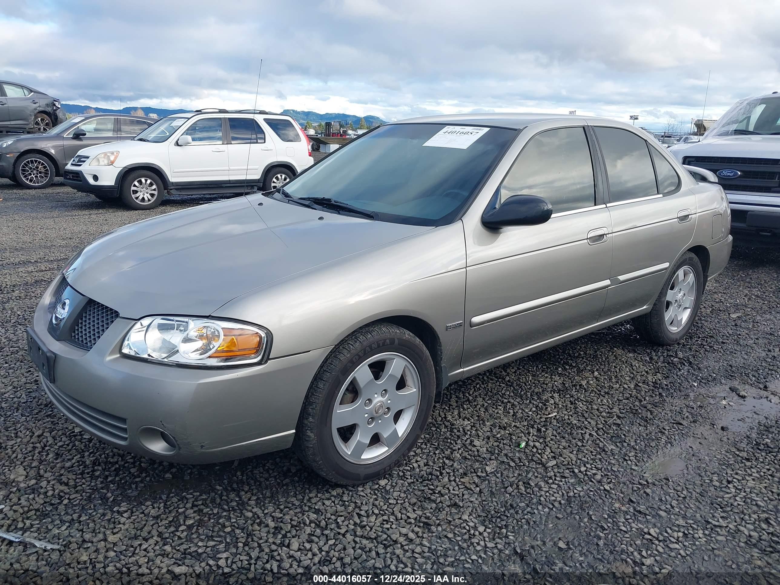 NISSAN SENTRA image 2