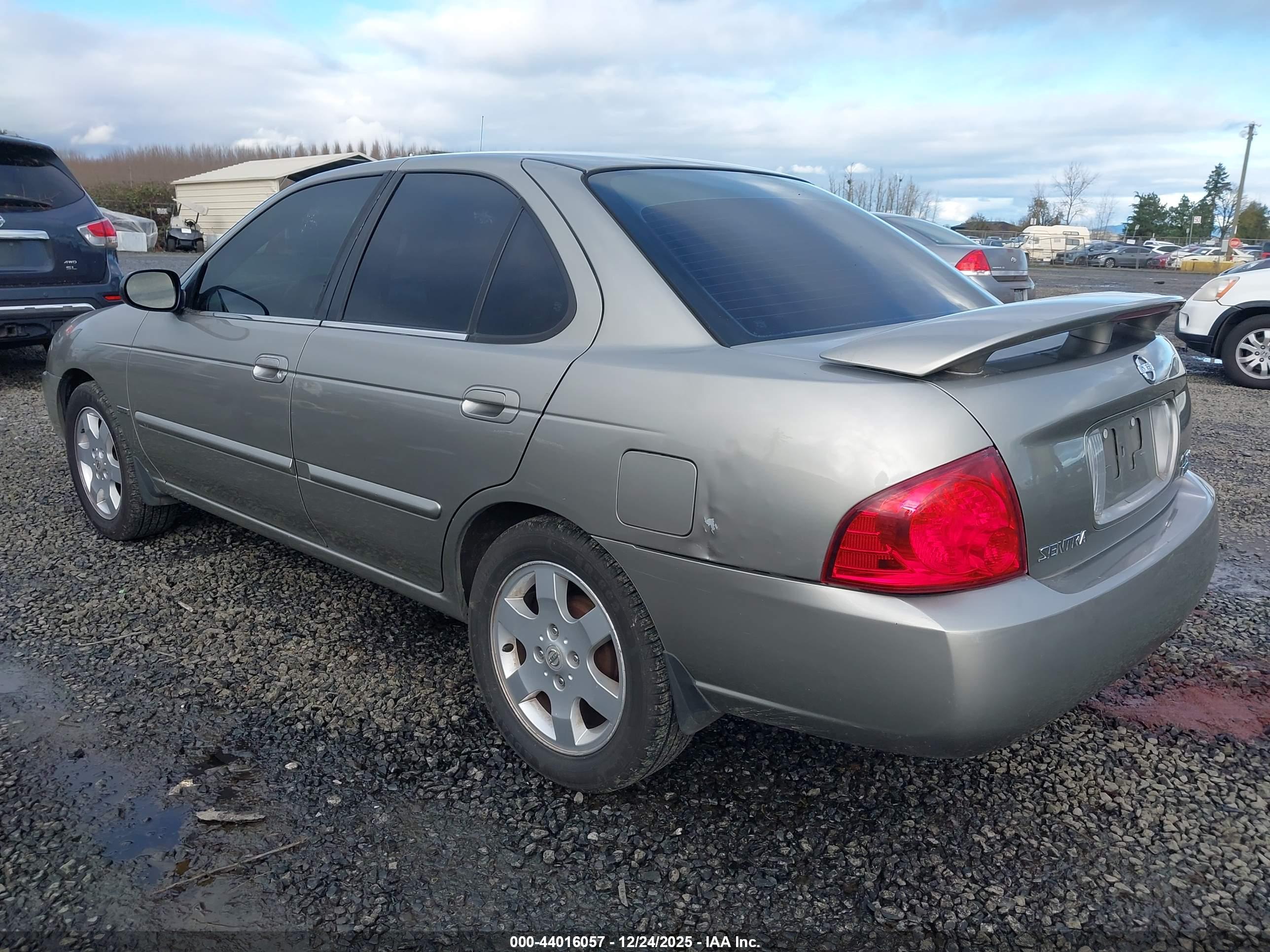 NISSAN SENTRA image 3