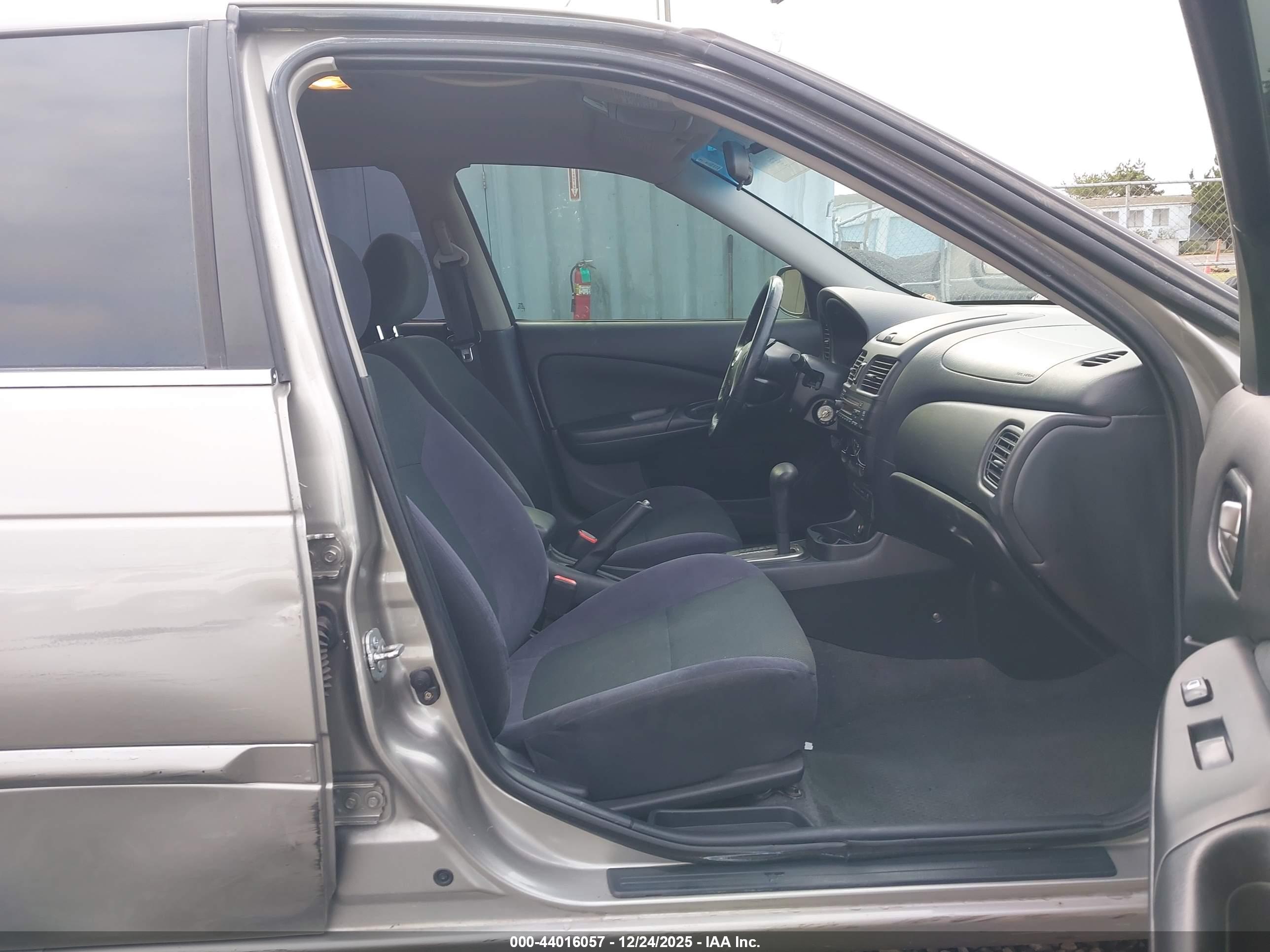 NISSAN SENTRA image 5