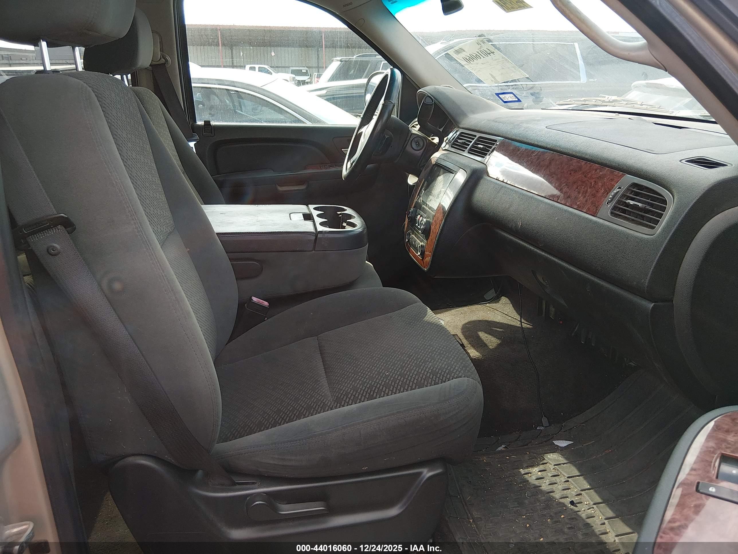 CHEVROLET AVALANCHE image 5