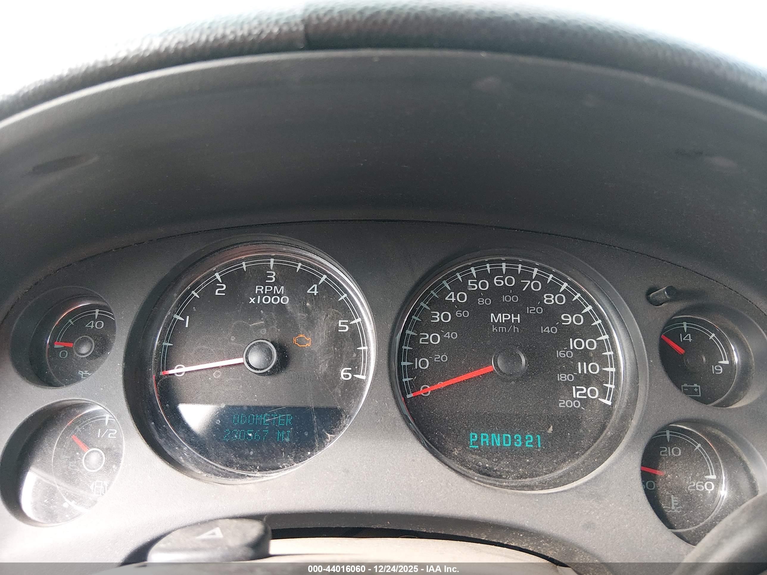 CHEVROLET AVALANCHE image 7