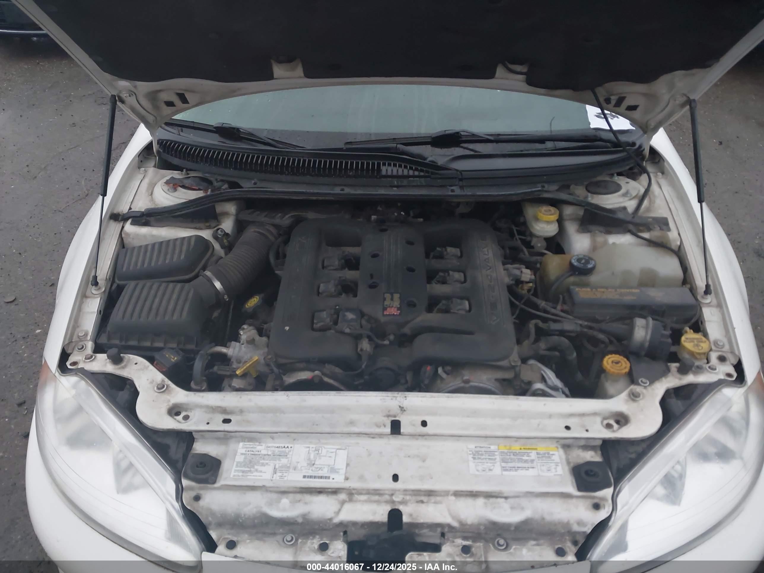 DODGE INTREPID image 10