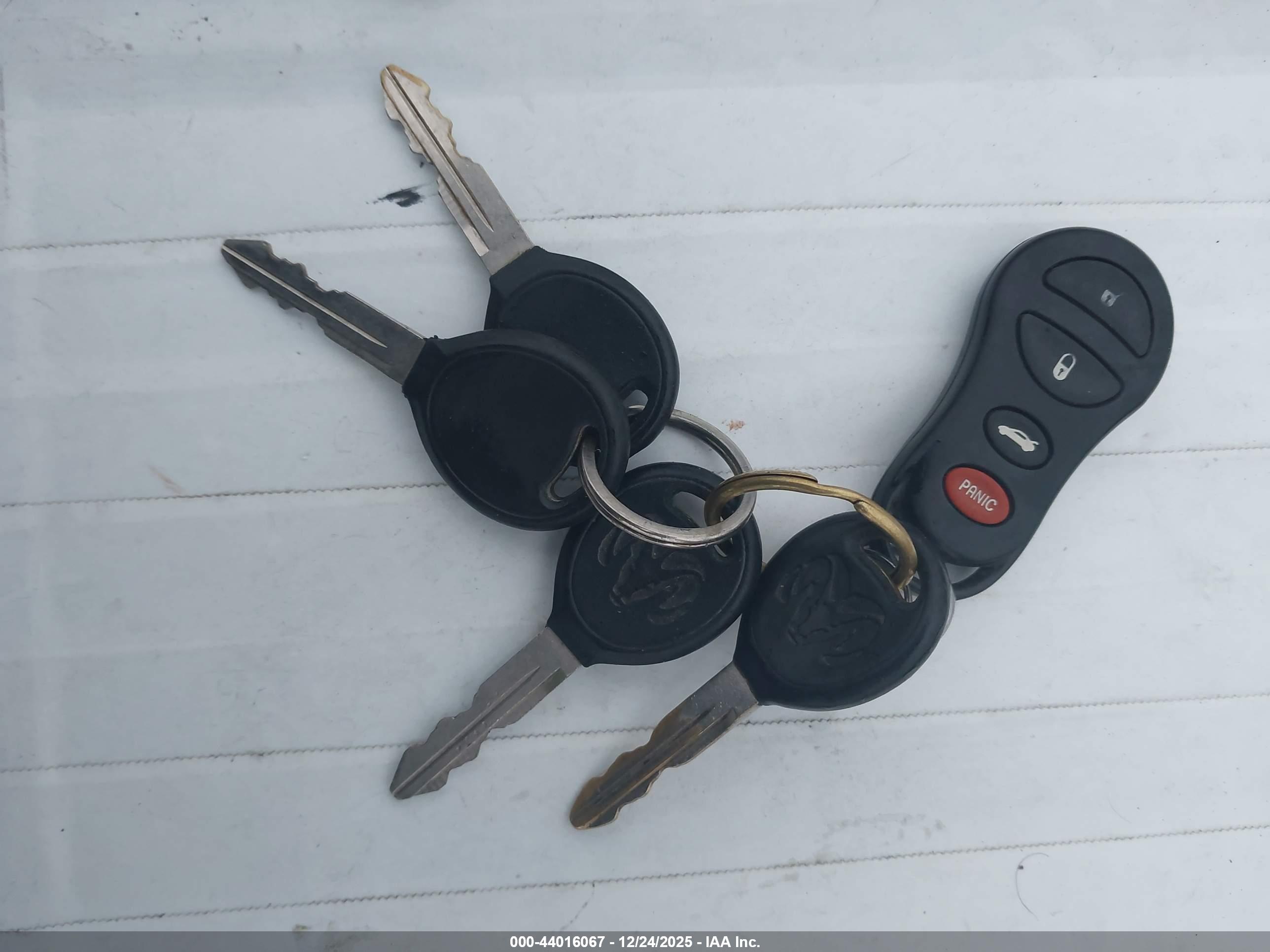 DODGE INTREPID image 11