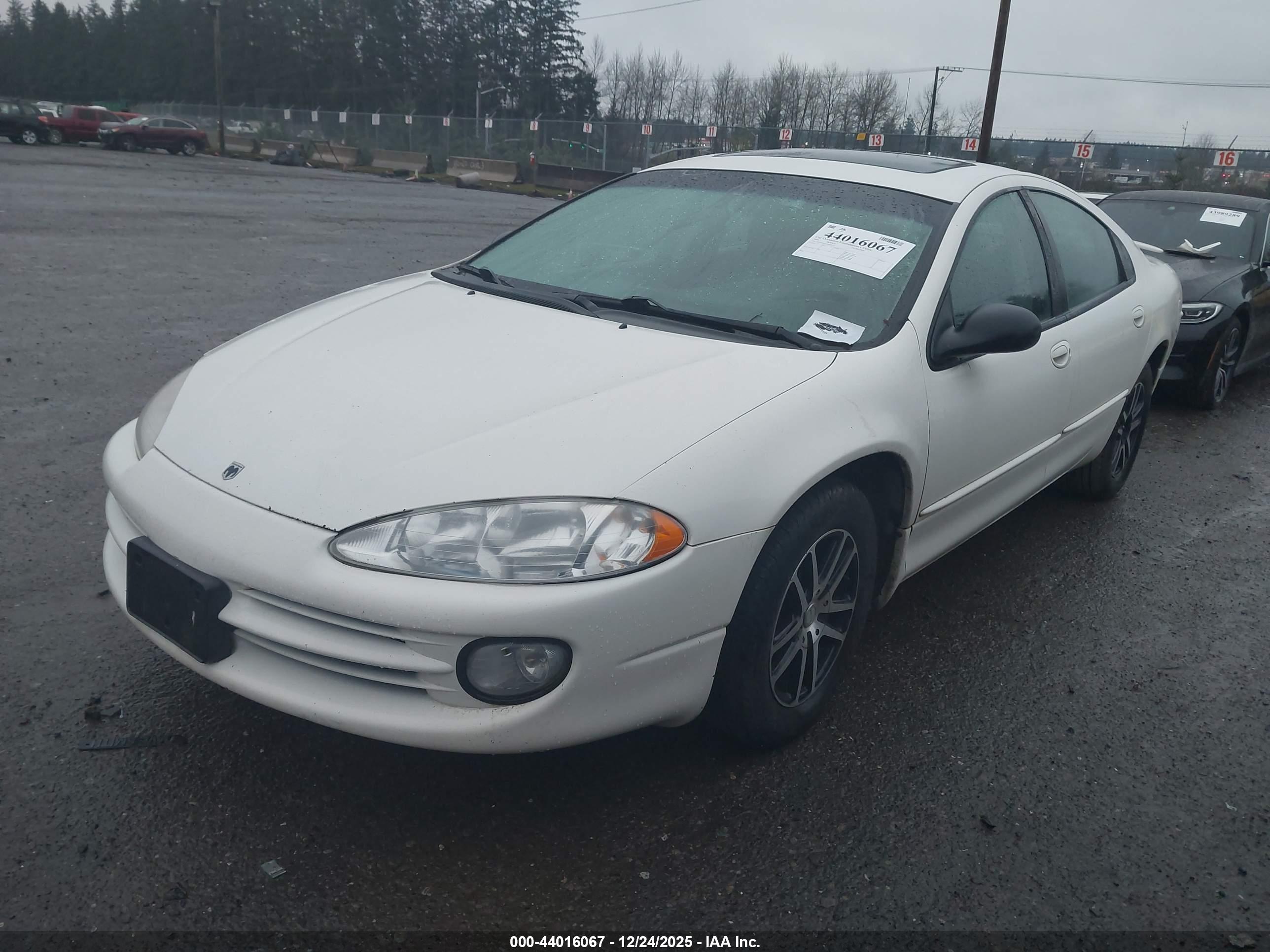 DODGE INTREPID image 2