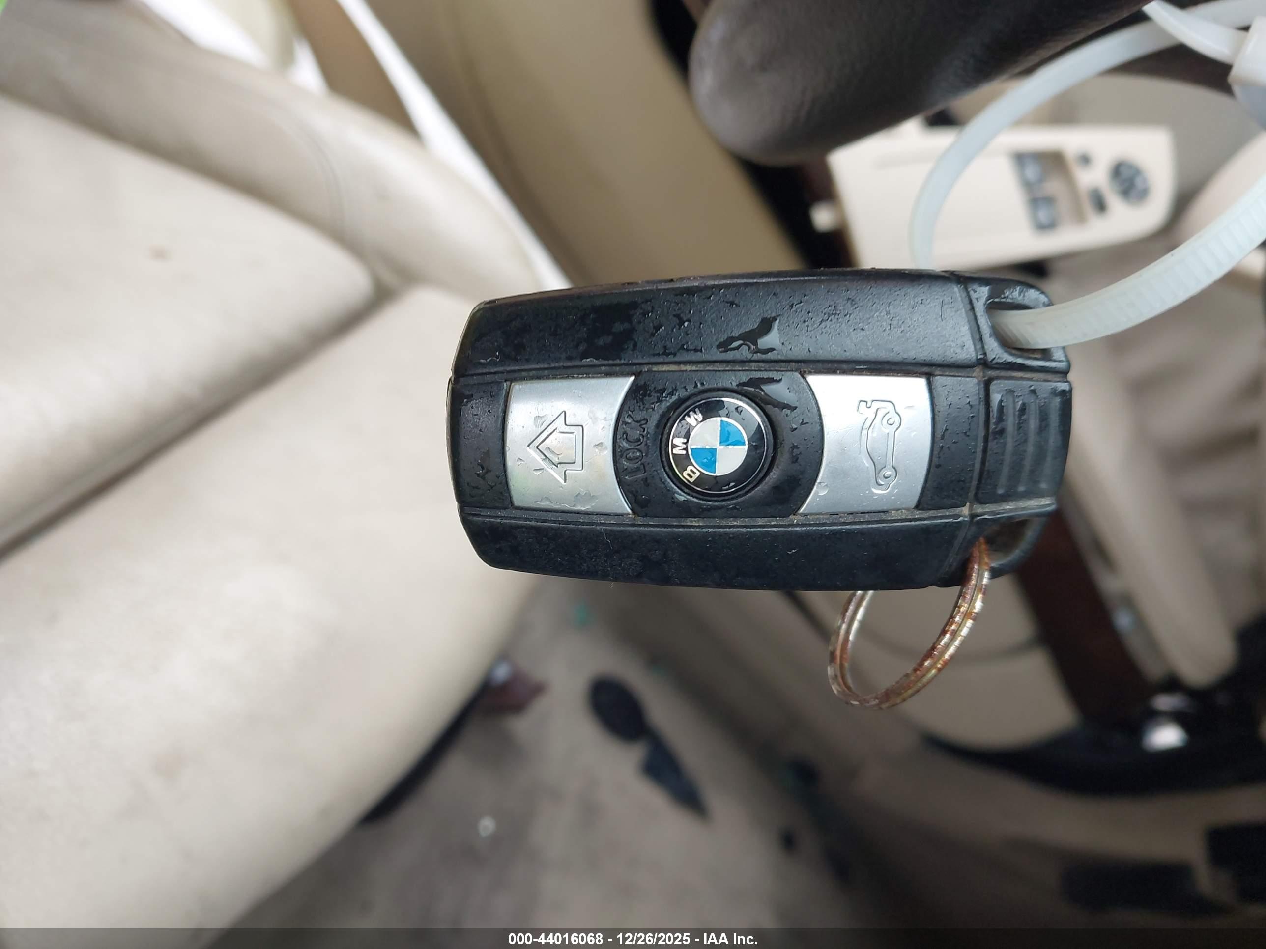 BMW 335I image 11