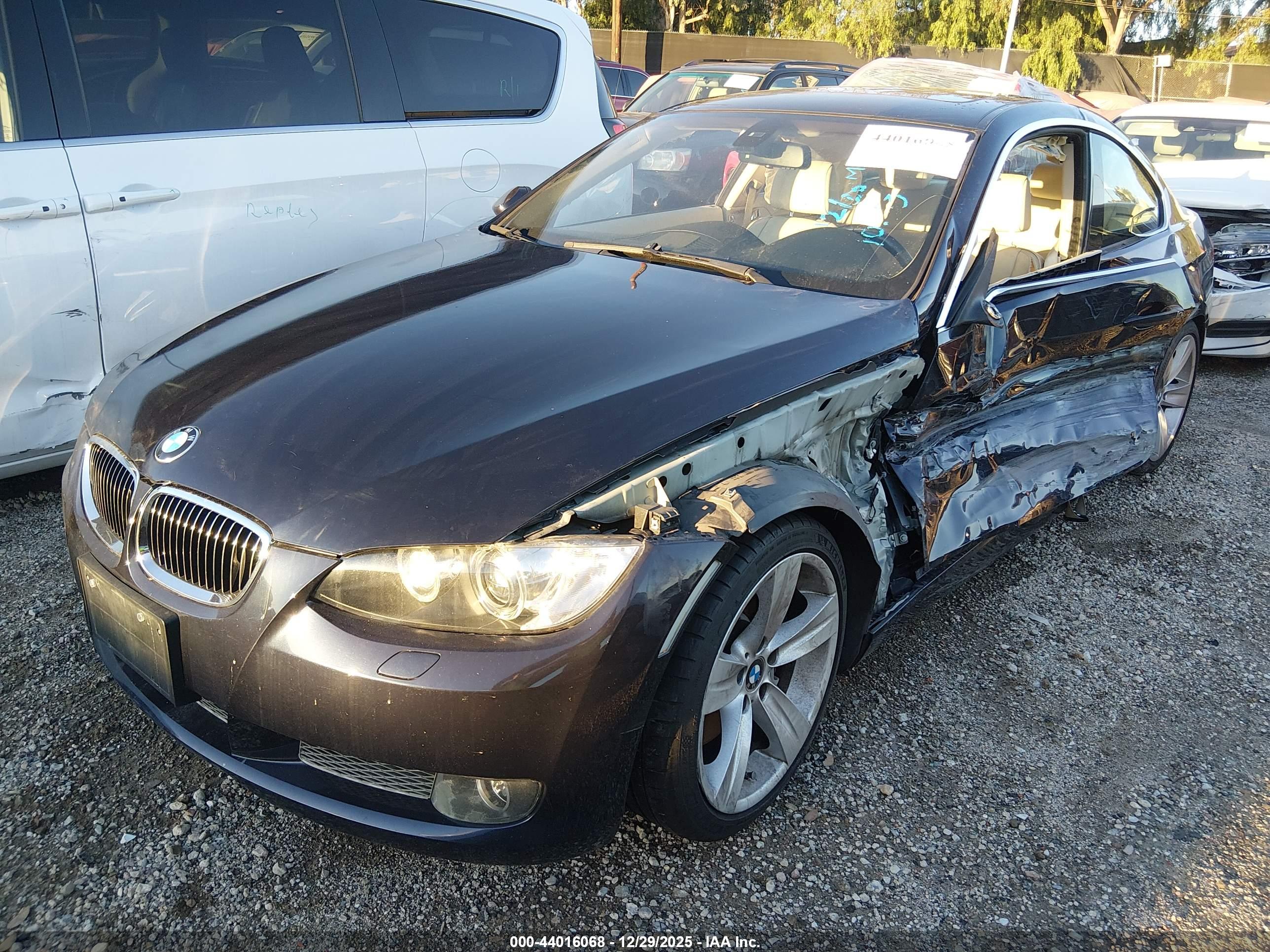 BMW 335I image 2
