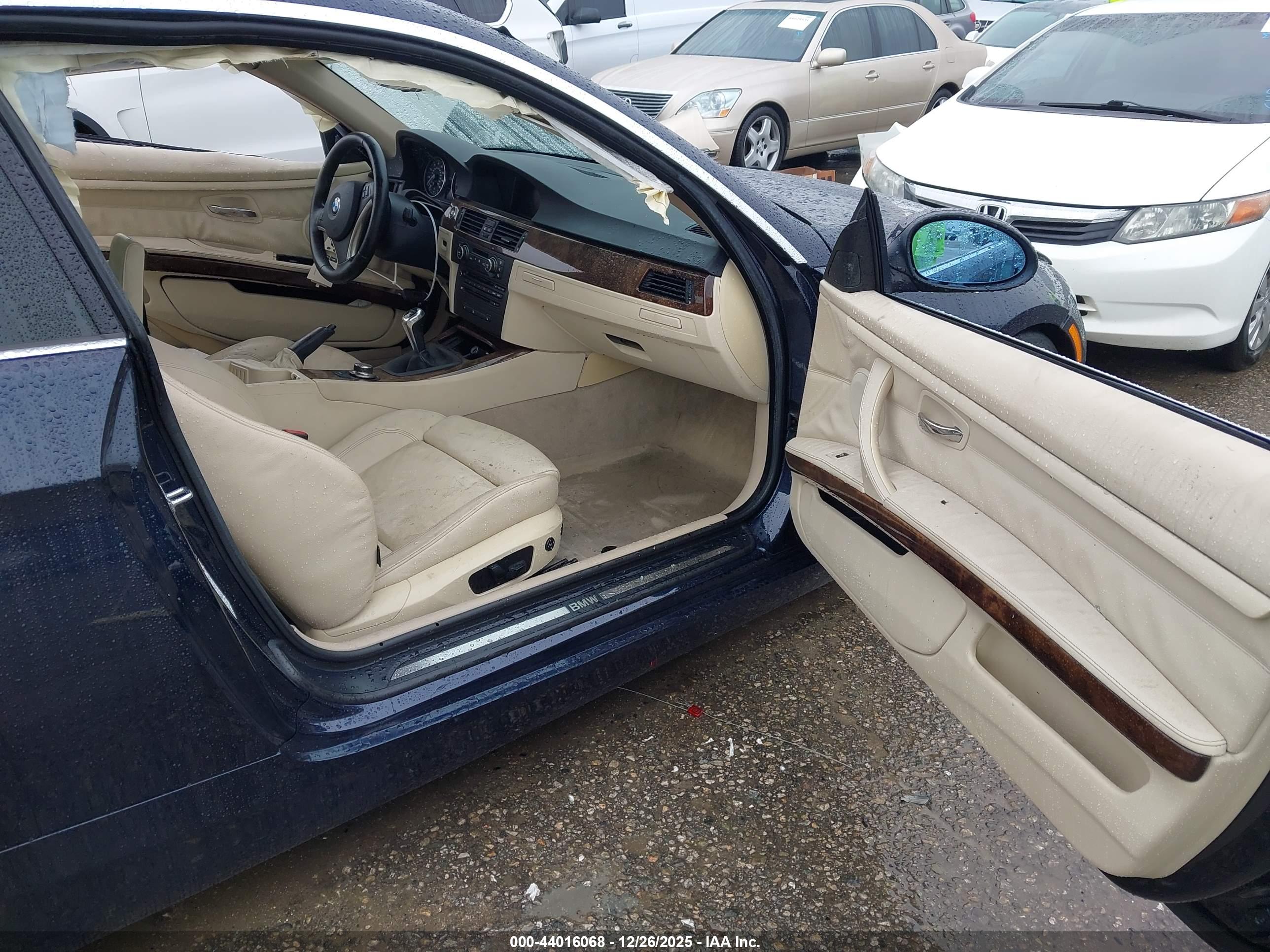 BMW 335I image 5