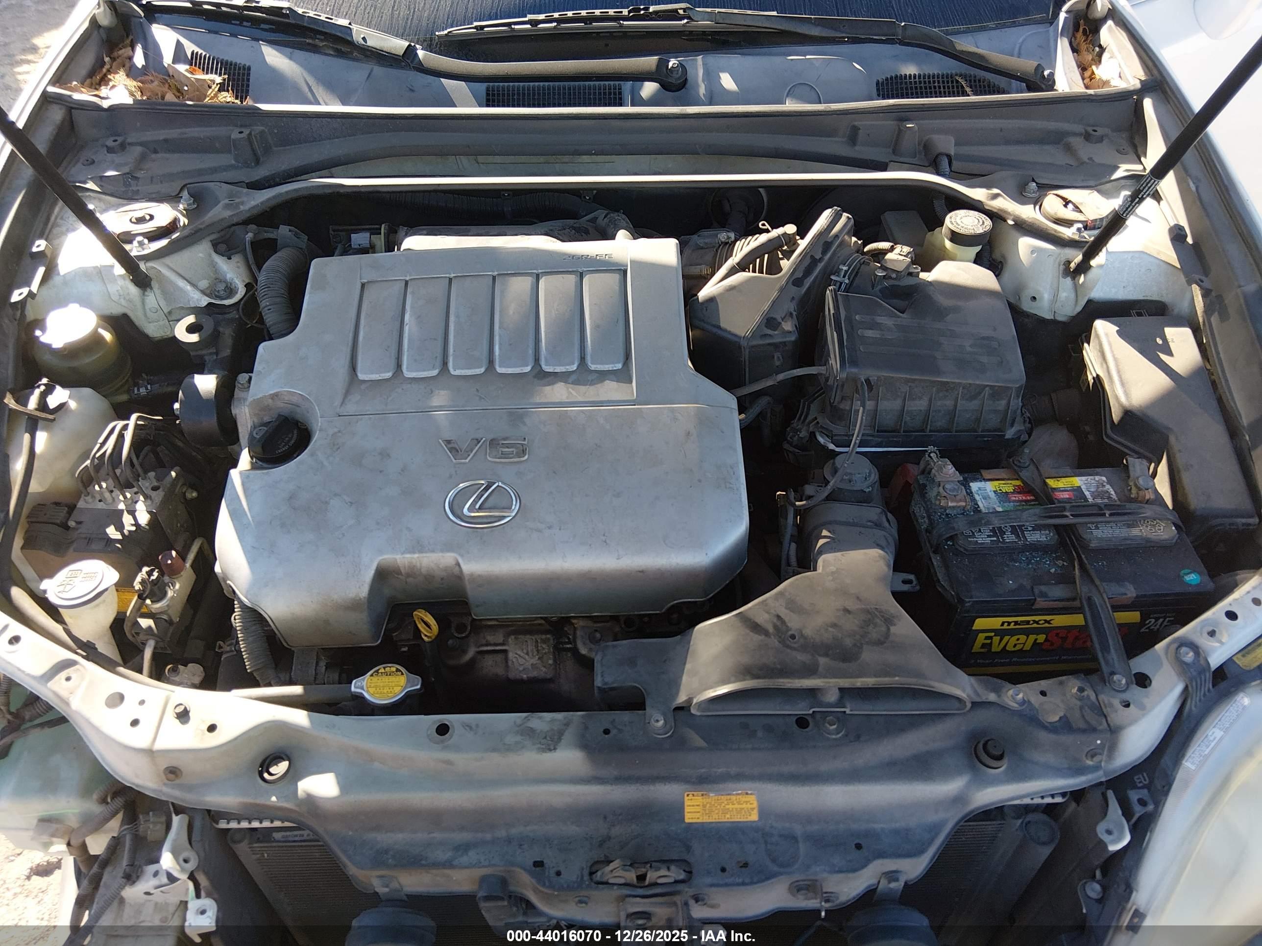 LEXUS ES image 10