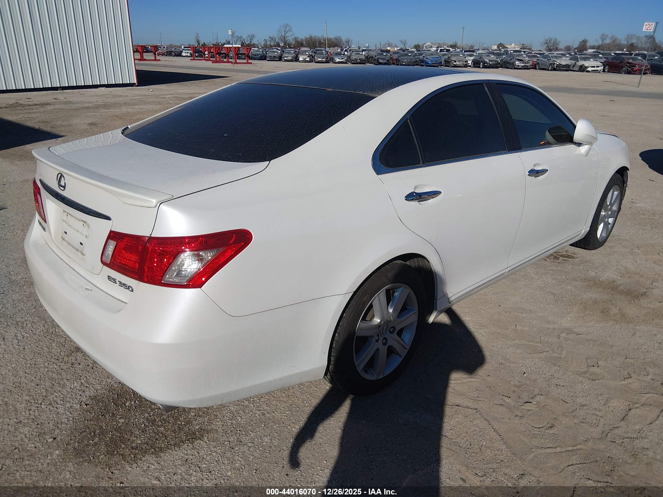 LEXUS ES image 4