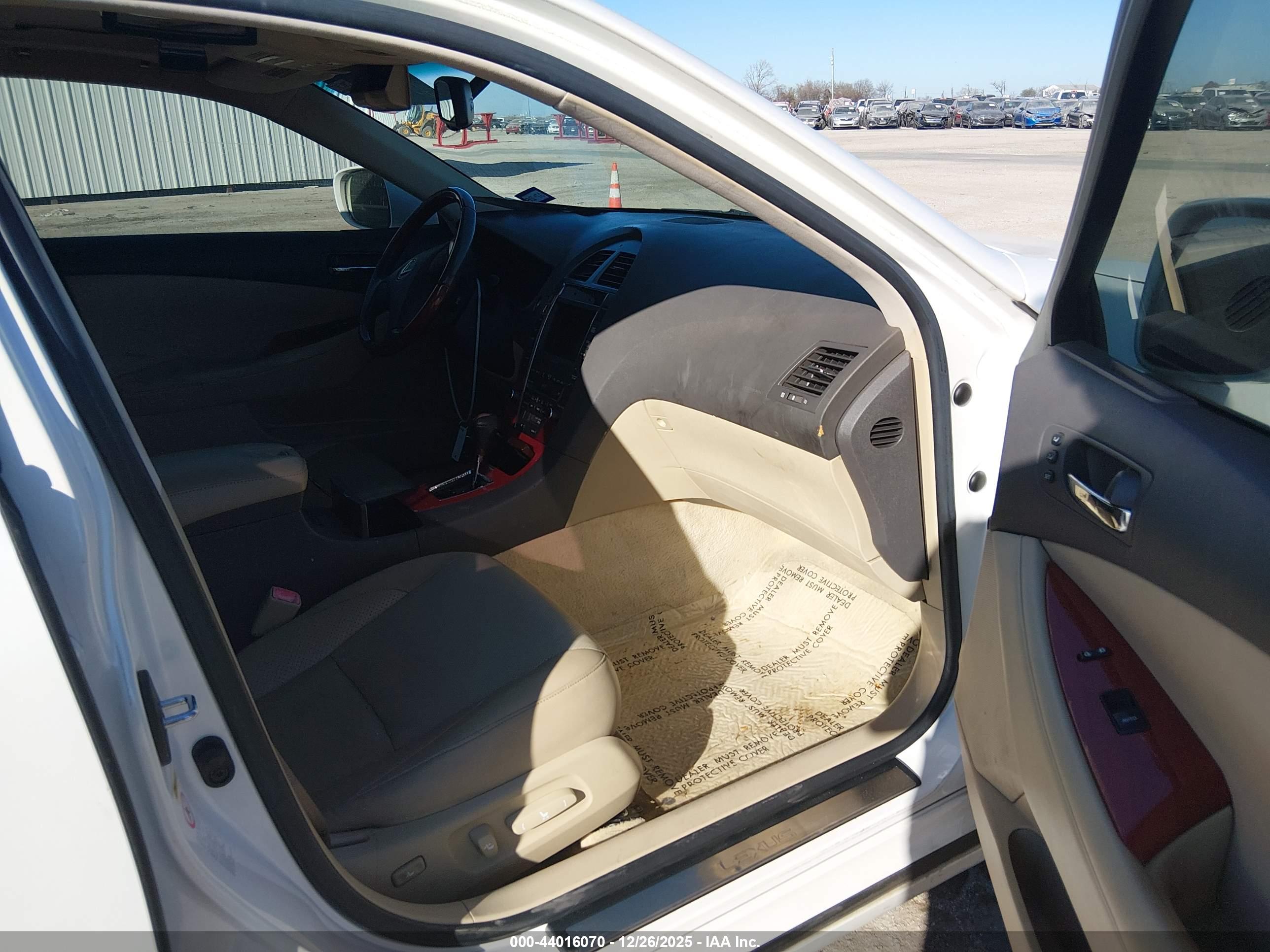 LEXUS ES image 5