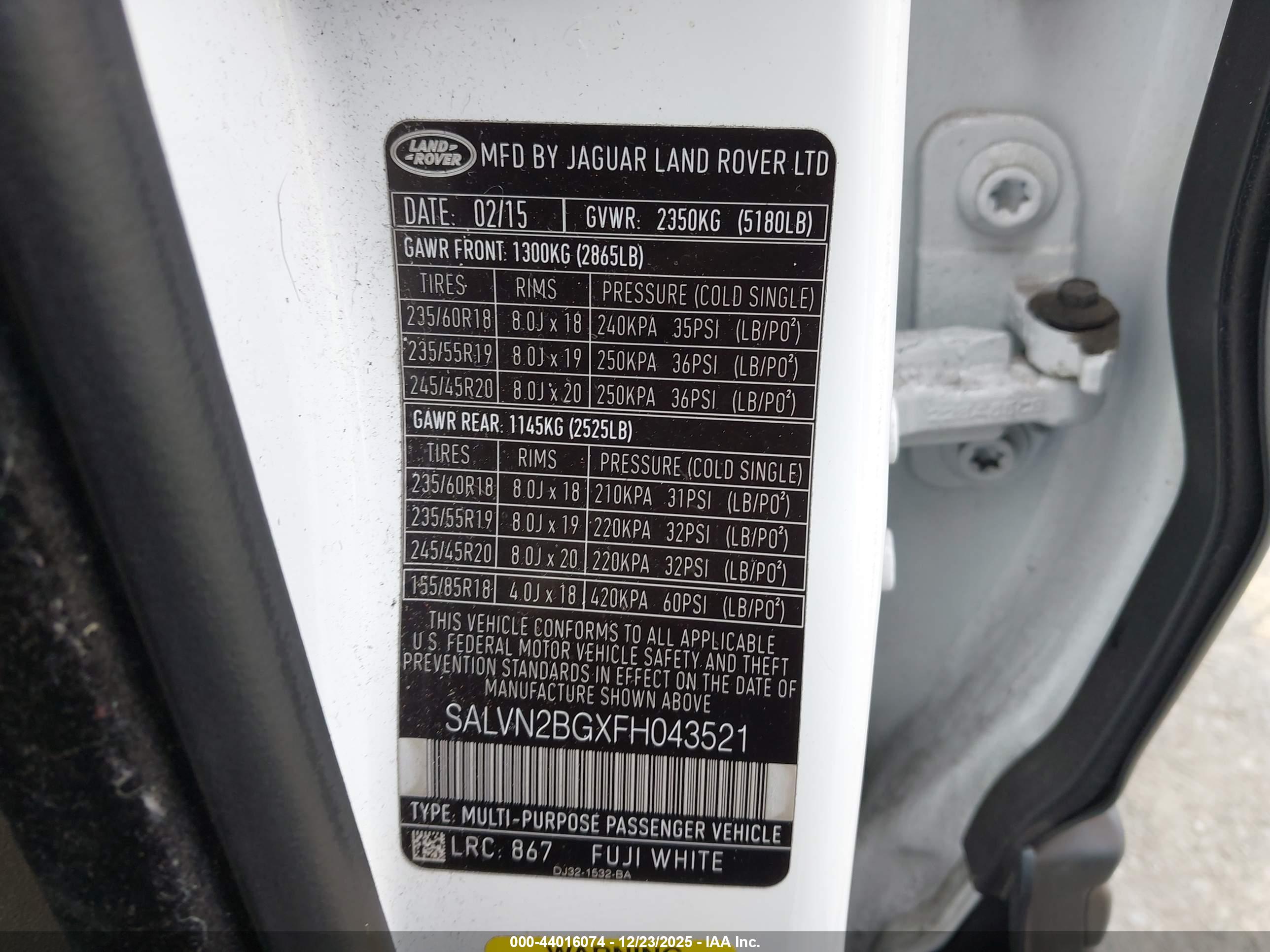 LAND ROVER image 9