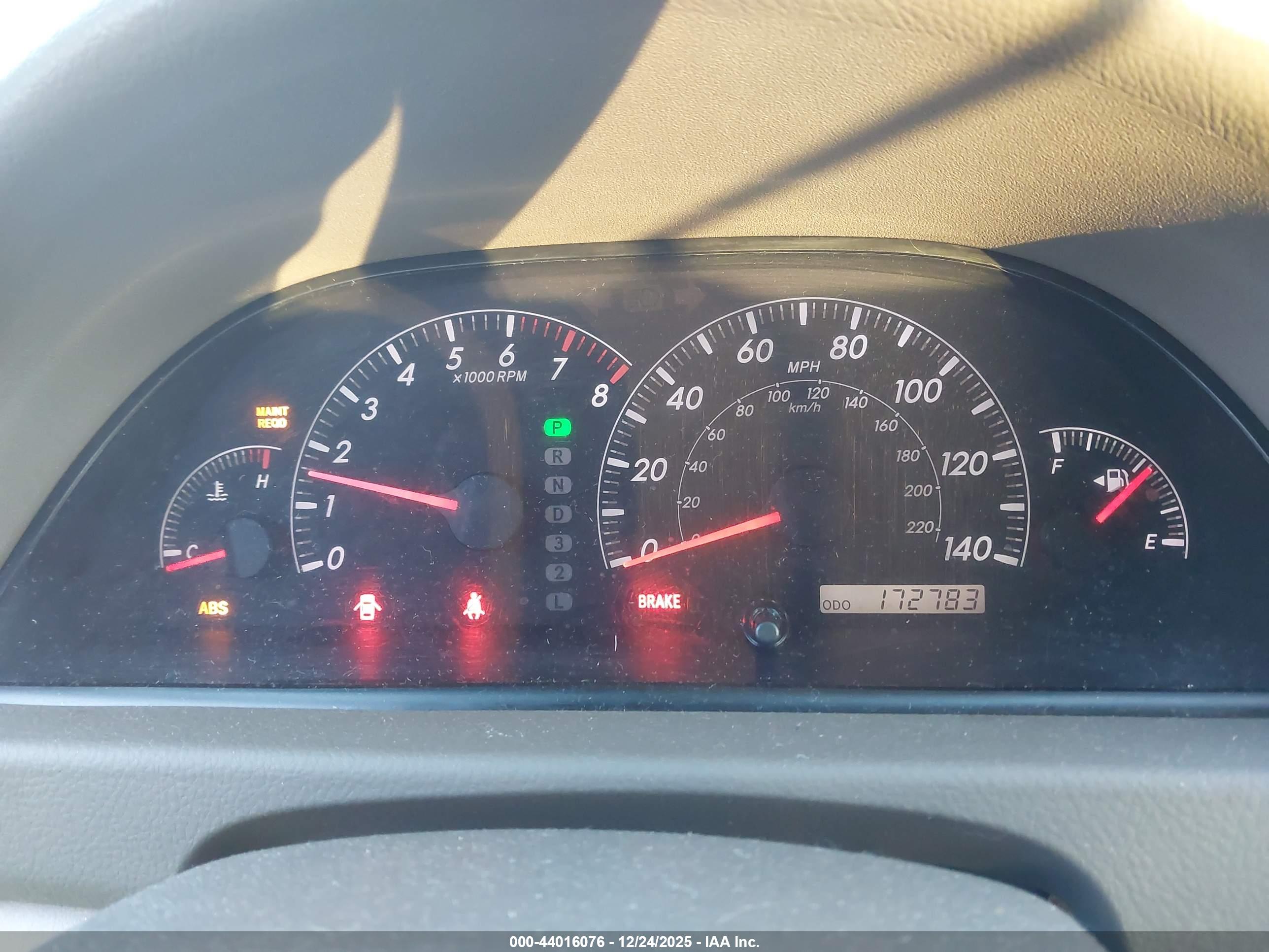 TOYOTA CAMRY image 7