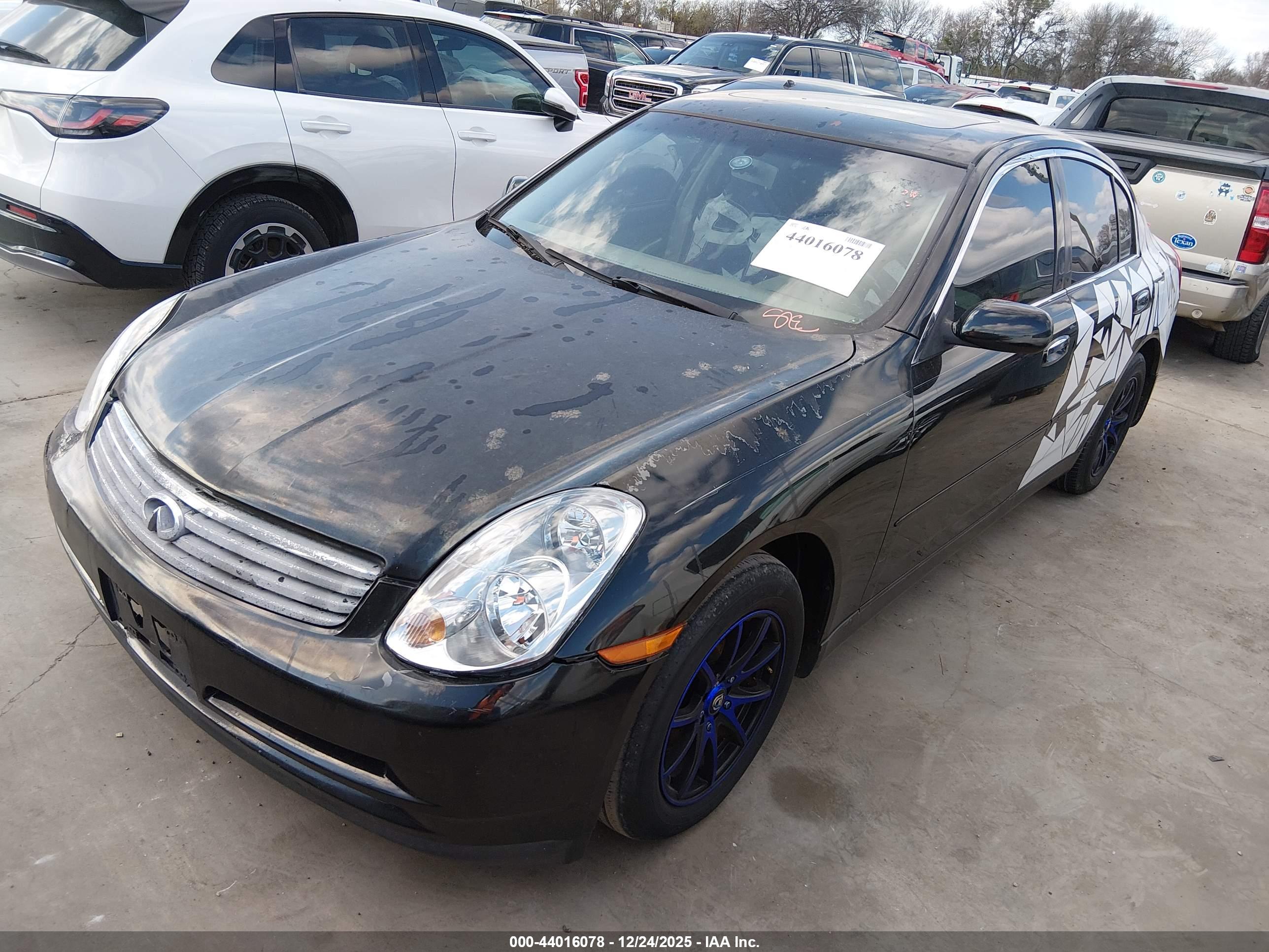 INFINITI G35 image 2