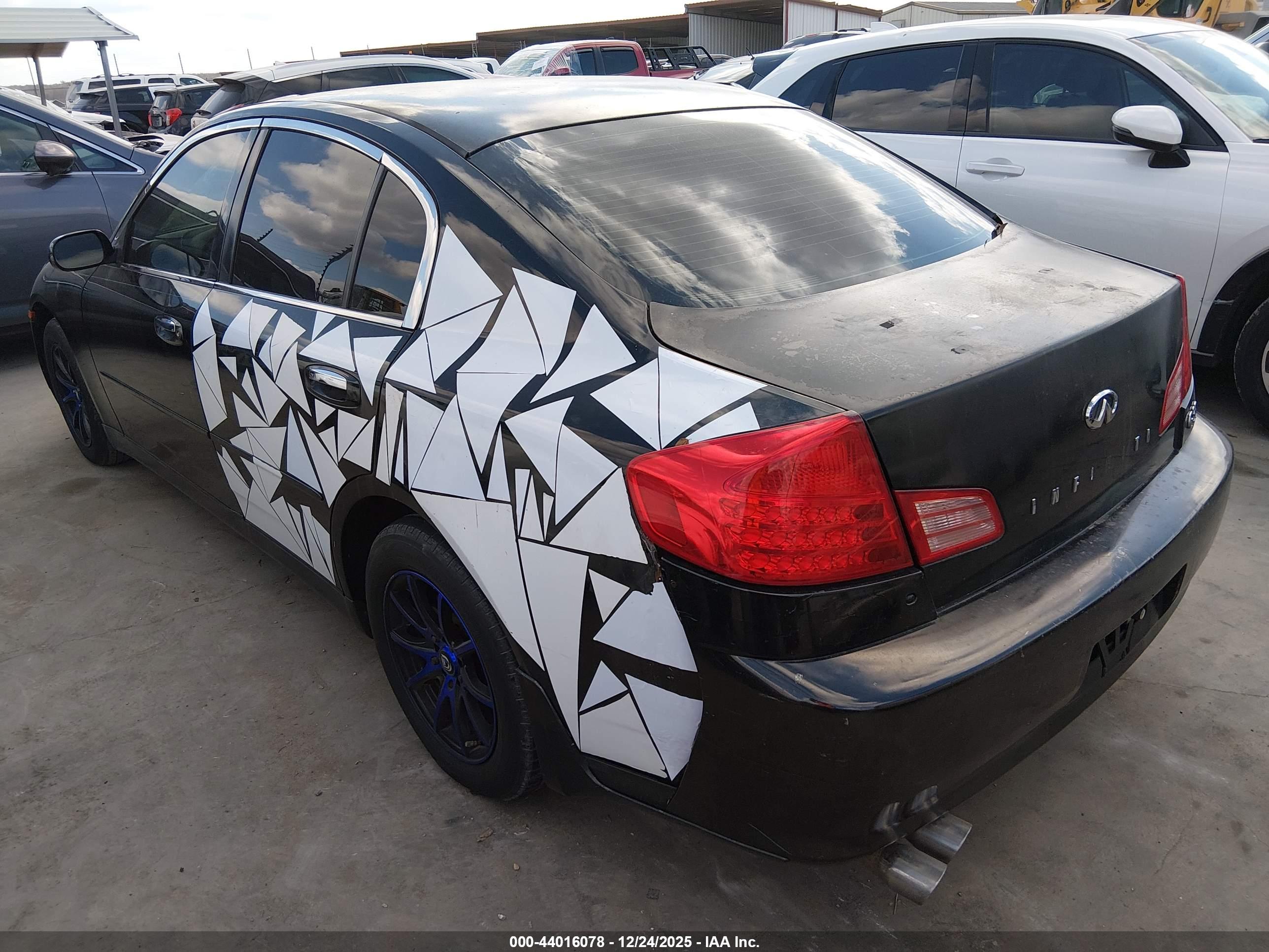 INFINITI G35 image 3