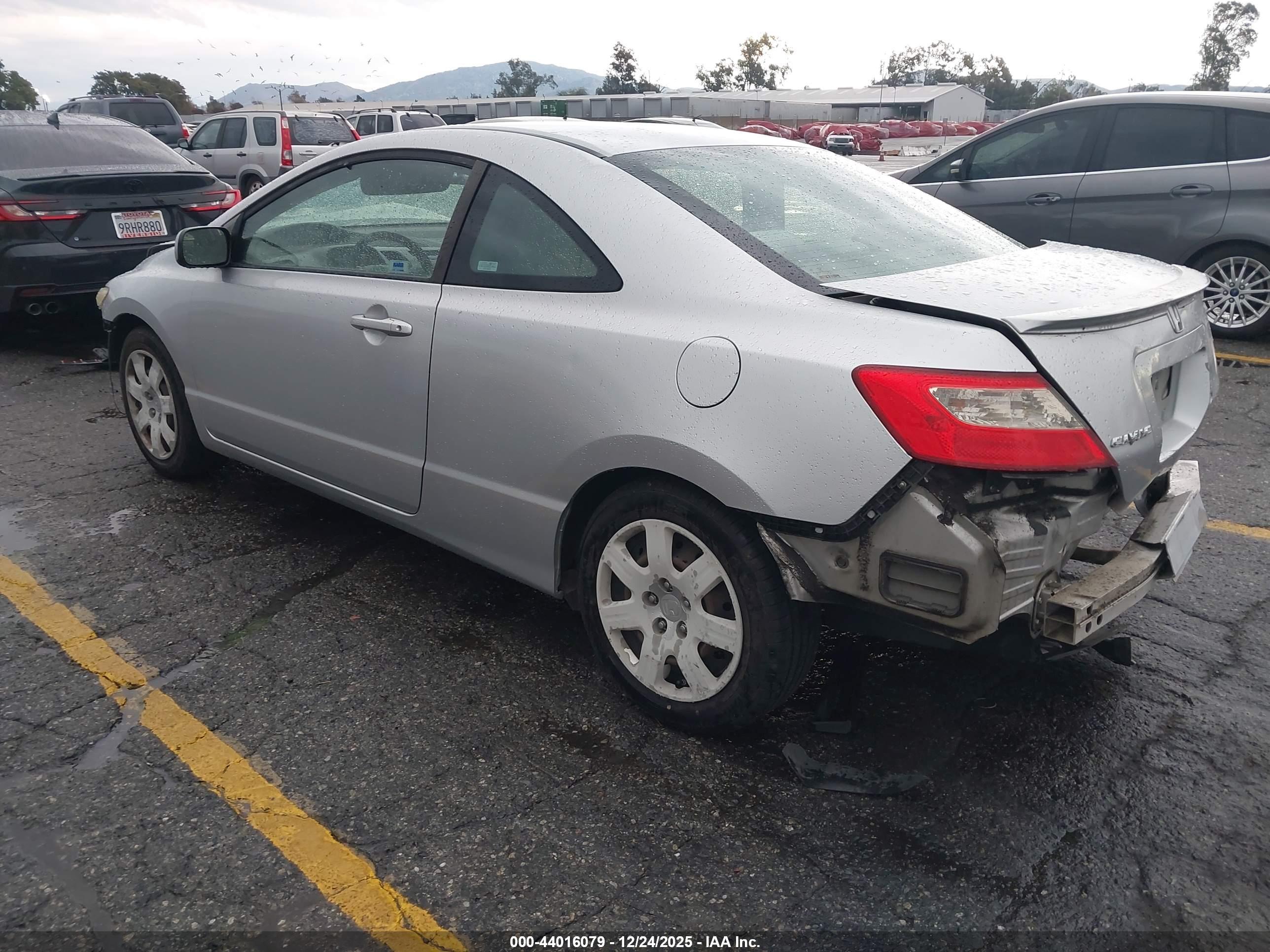 HONDA CIVIC image 3