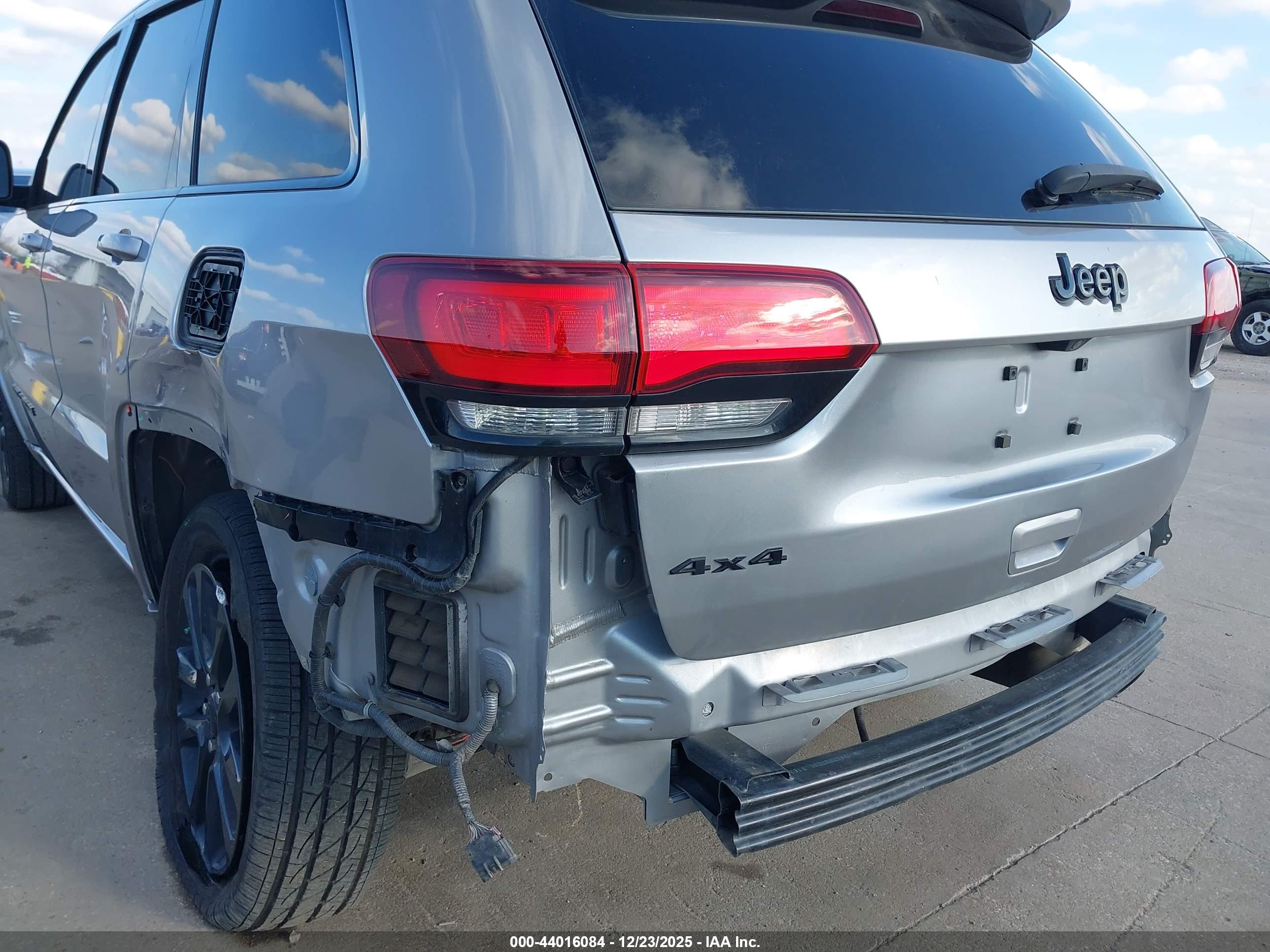 JEEP GRAND image 6