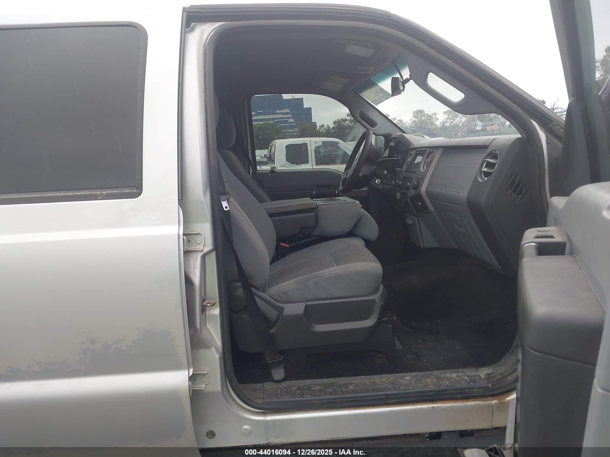 FORD F-250 image 5