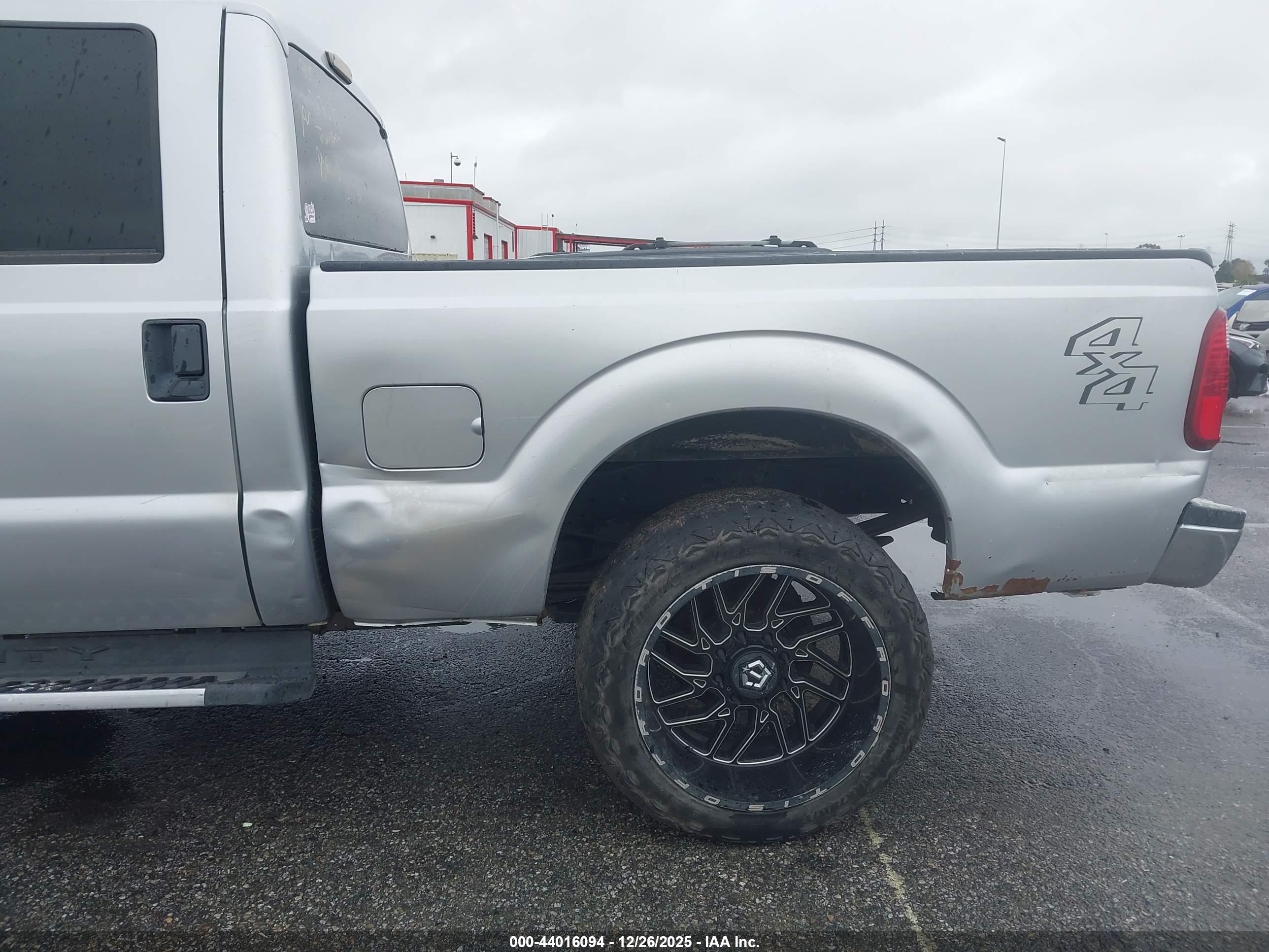 FORD F-250 image 6