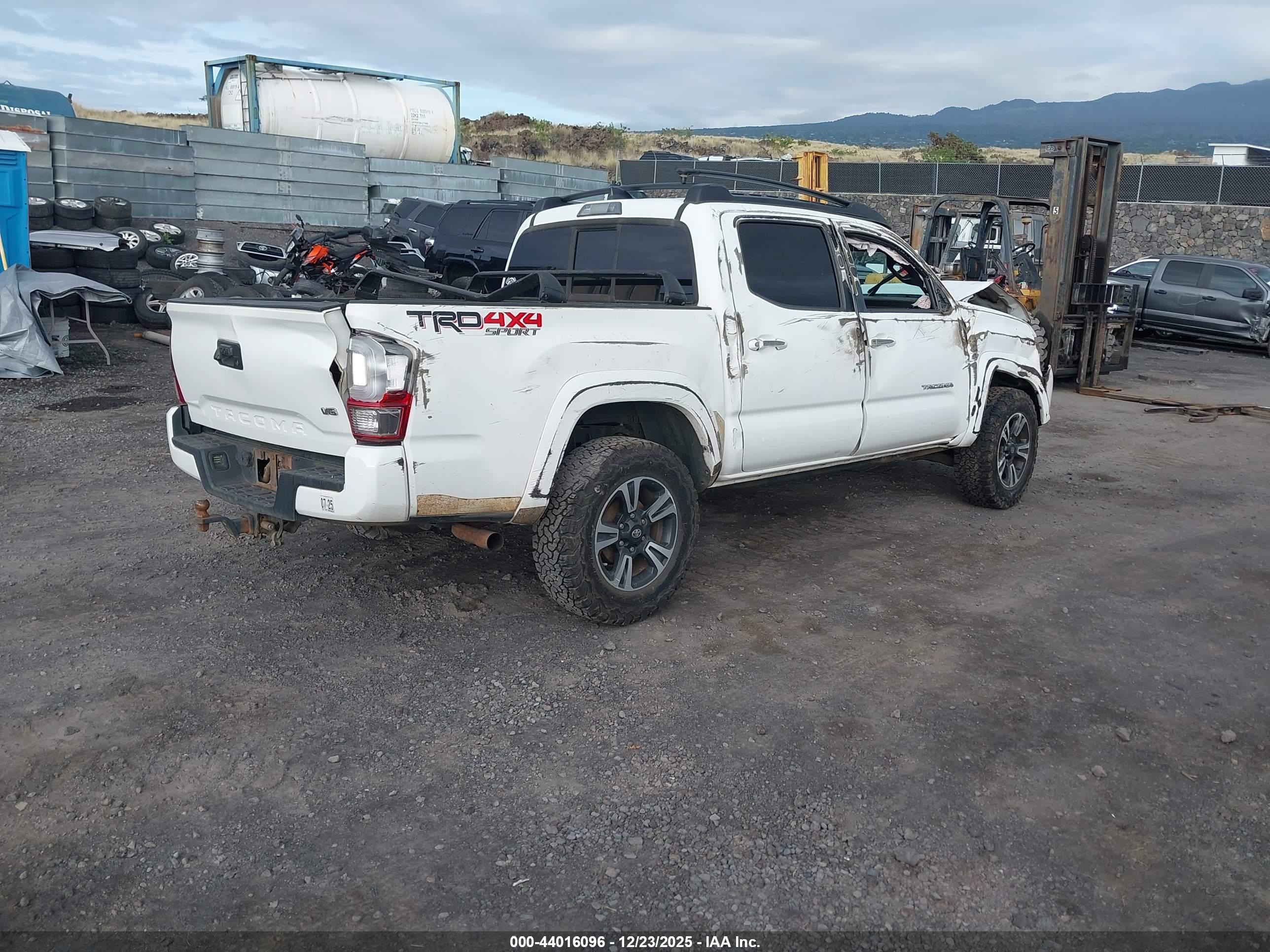 TOYOTA TACOMA image 4