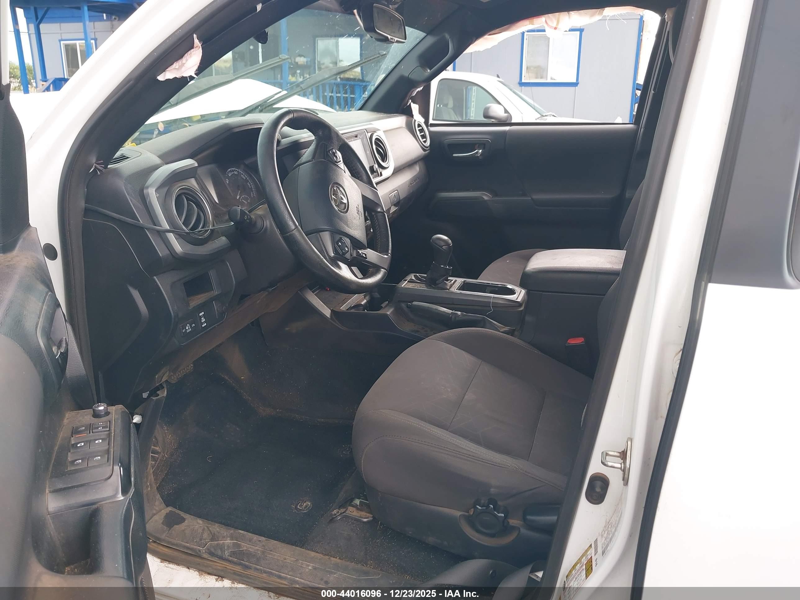 TOYOTA TACOMA image 5