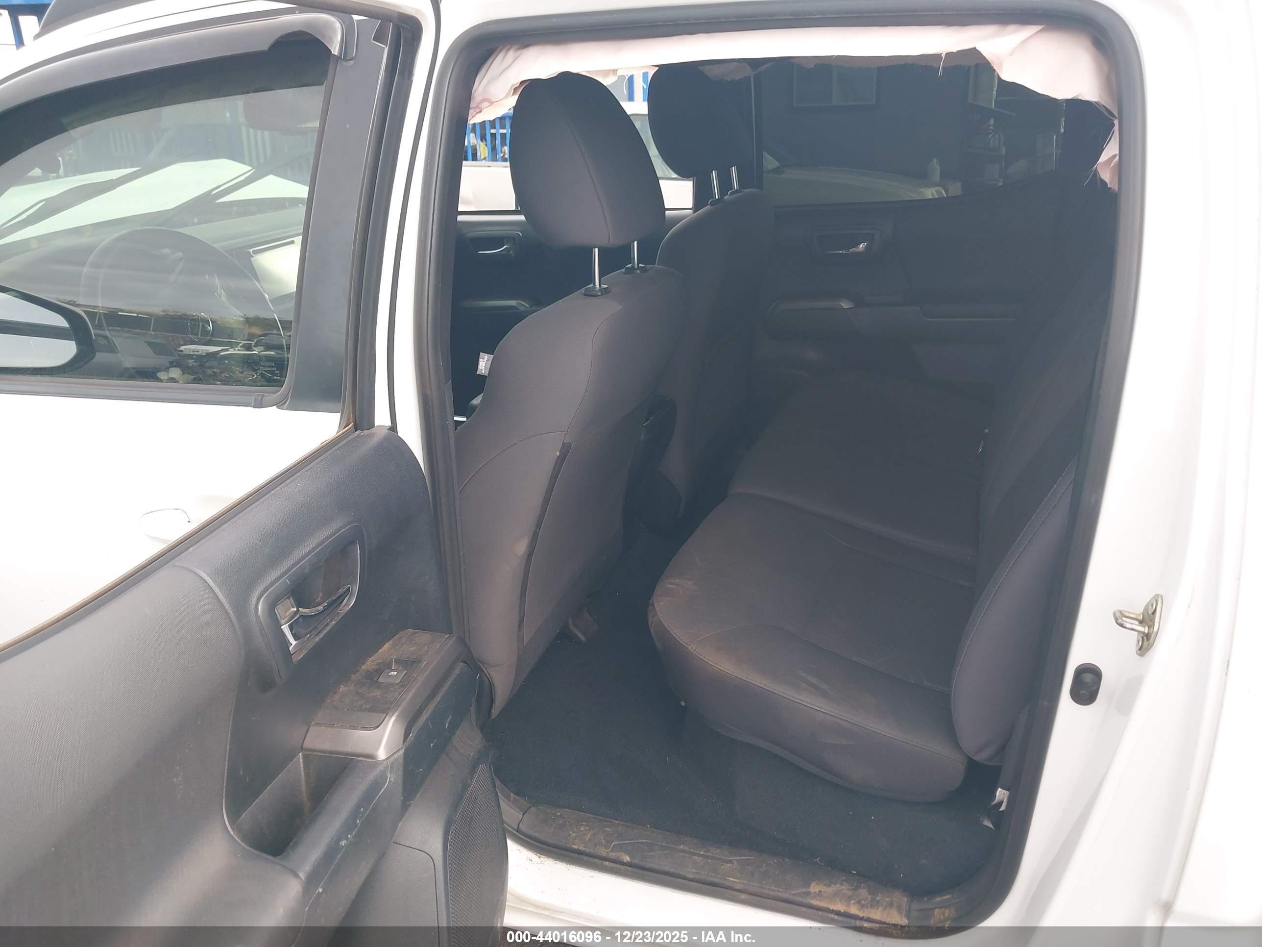 TOYOTA TACOMA image 8