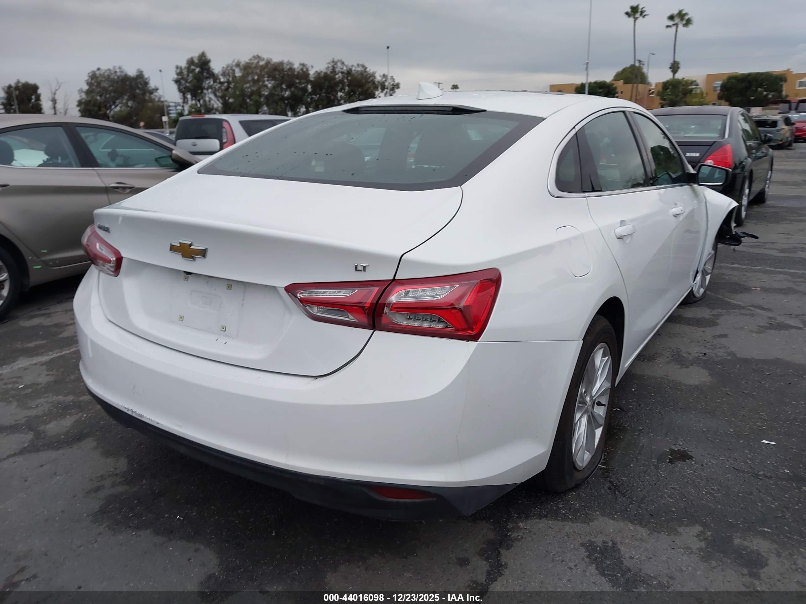 CHEVROLET MALIBU image 4