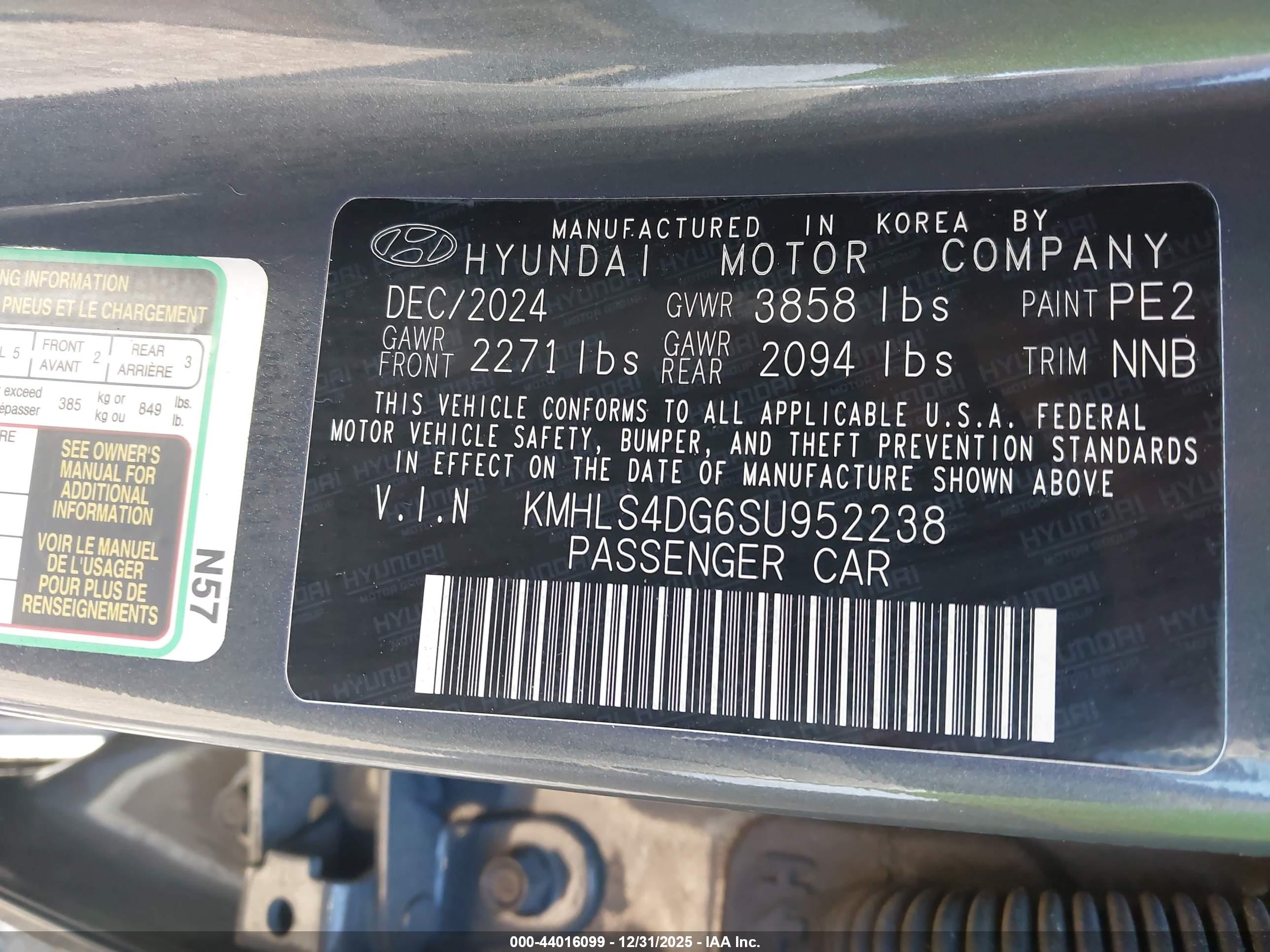 HYUNDAI ELANTRA image 9