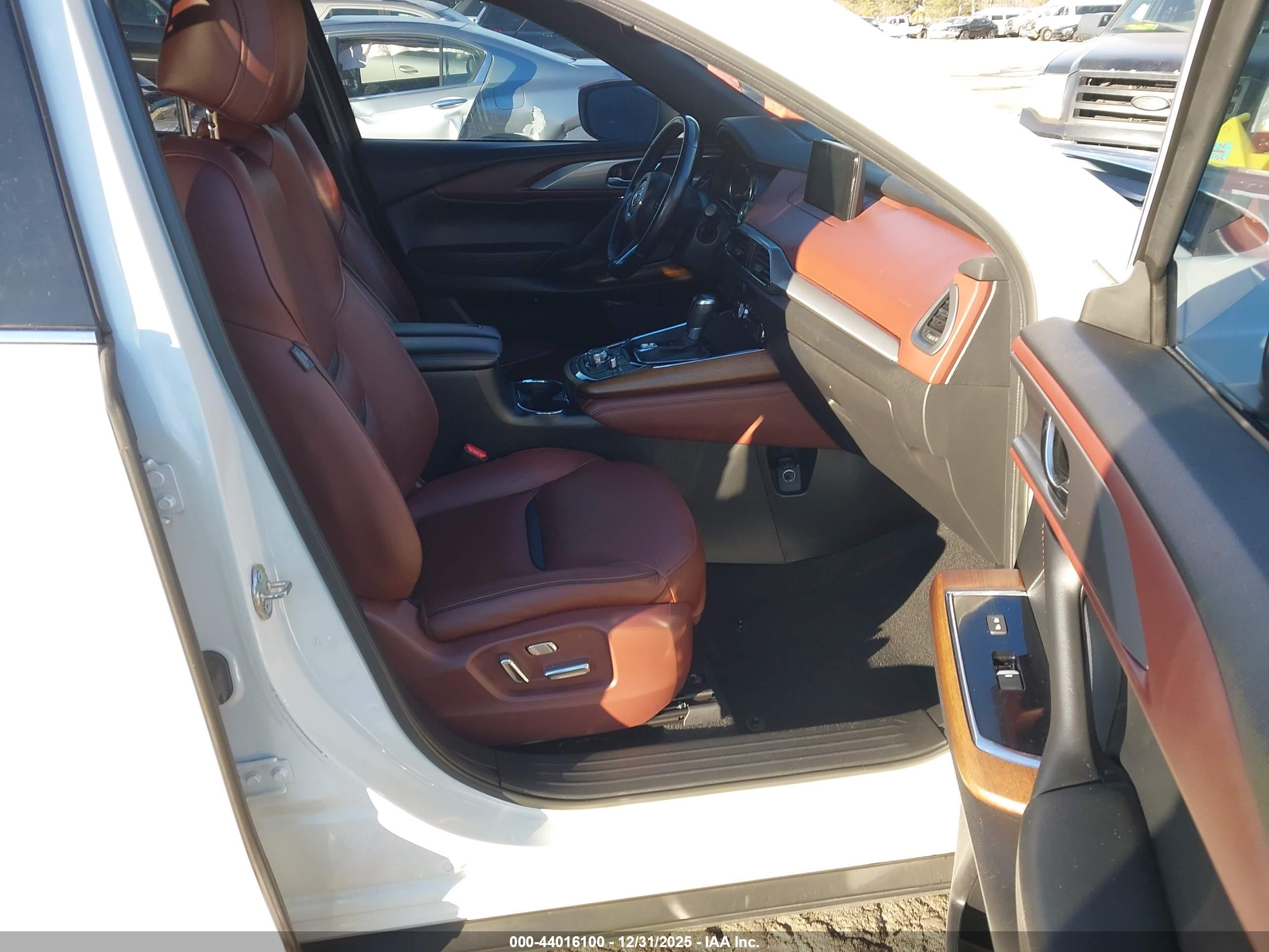 MAZDA CX-9 image 5