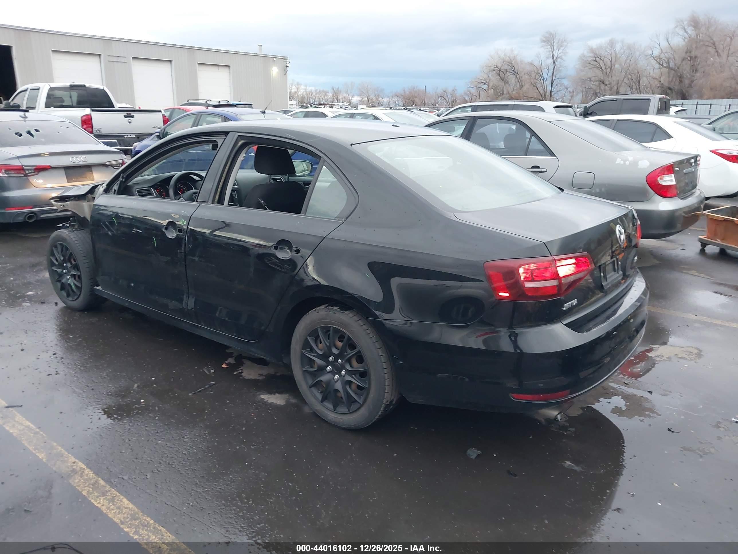 VOLKSWAGEN JETTA image 3
